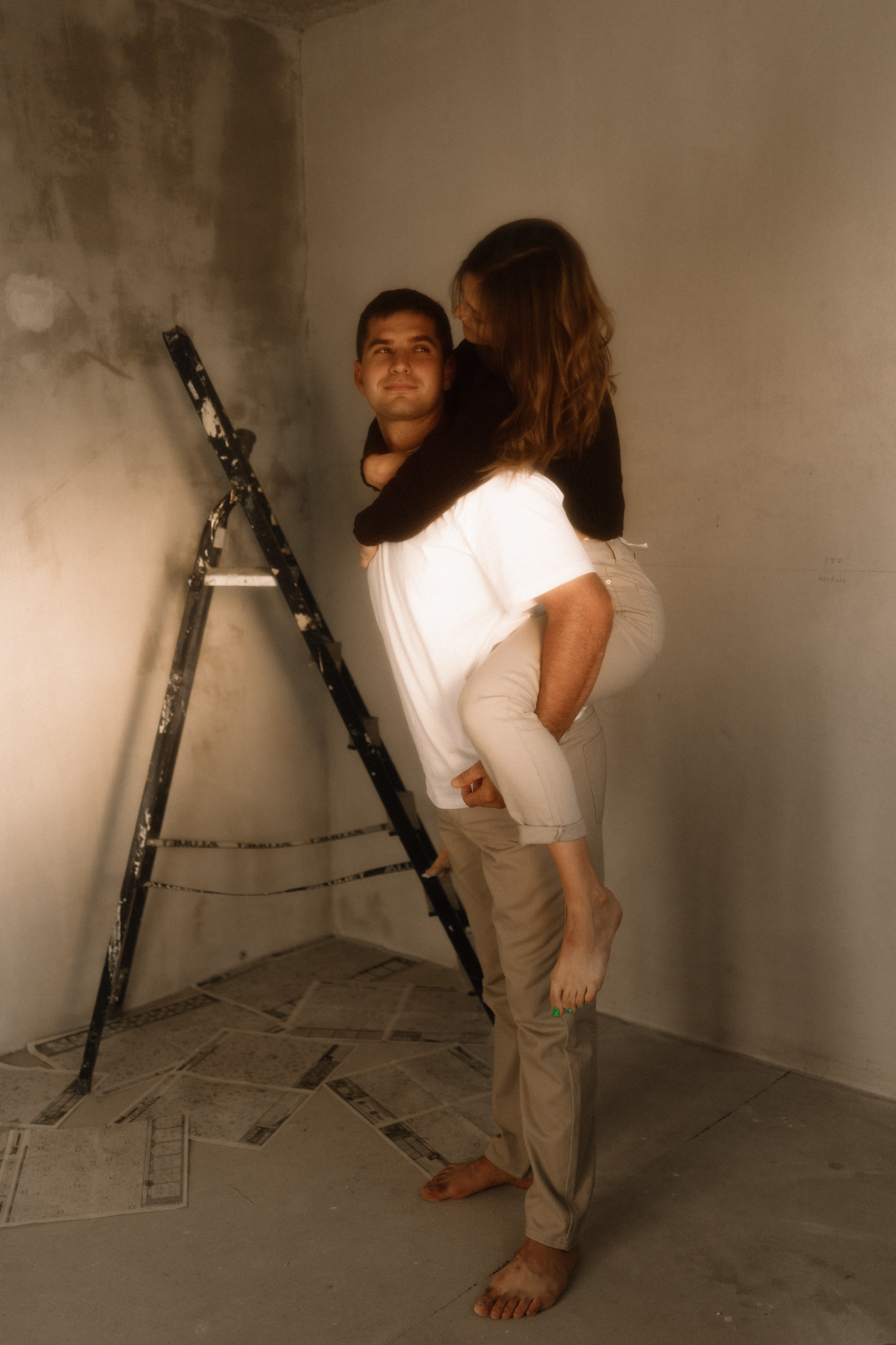 Лёша и Линда. Ремонт. Семейный фотограф в Краснодаре Храмова Анна