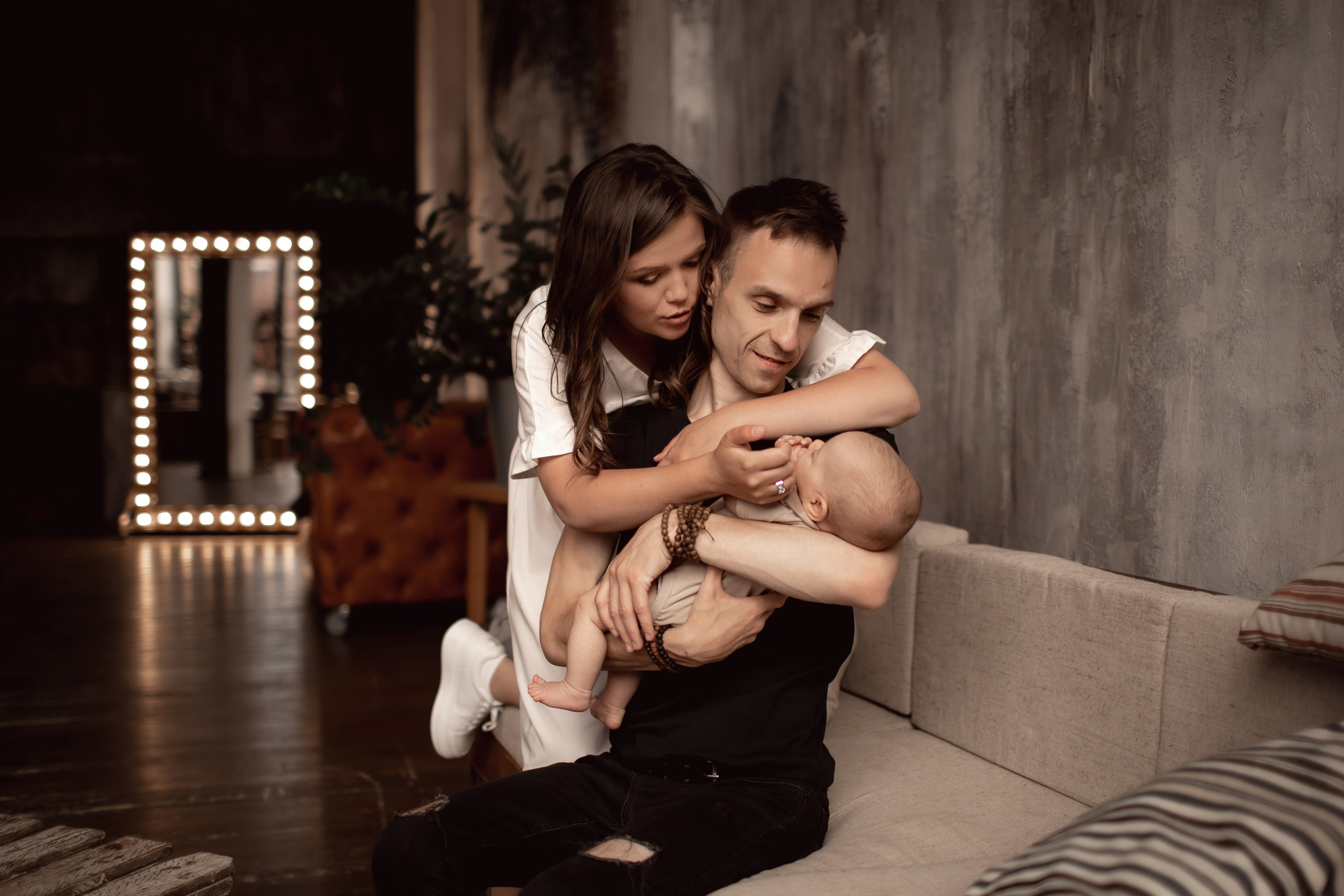 Валерия и Геннадий с крошкой. Семейный фотограф в Москве