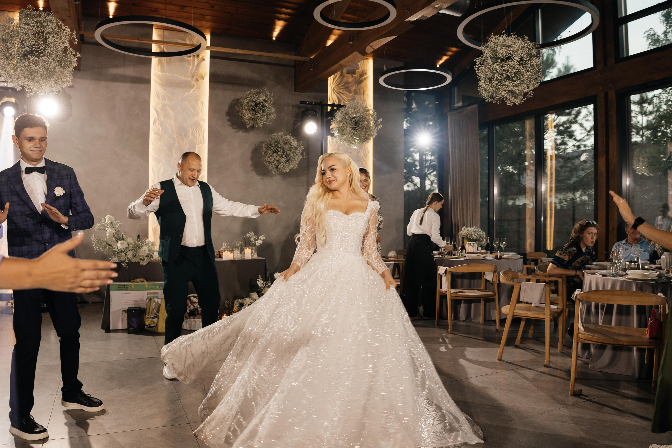 Свадебная история Тани и Саввы. Взлетаем. Свадебный и семейный фотограф Рассказова Виктория