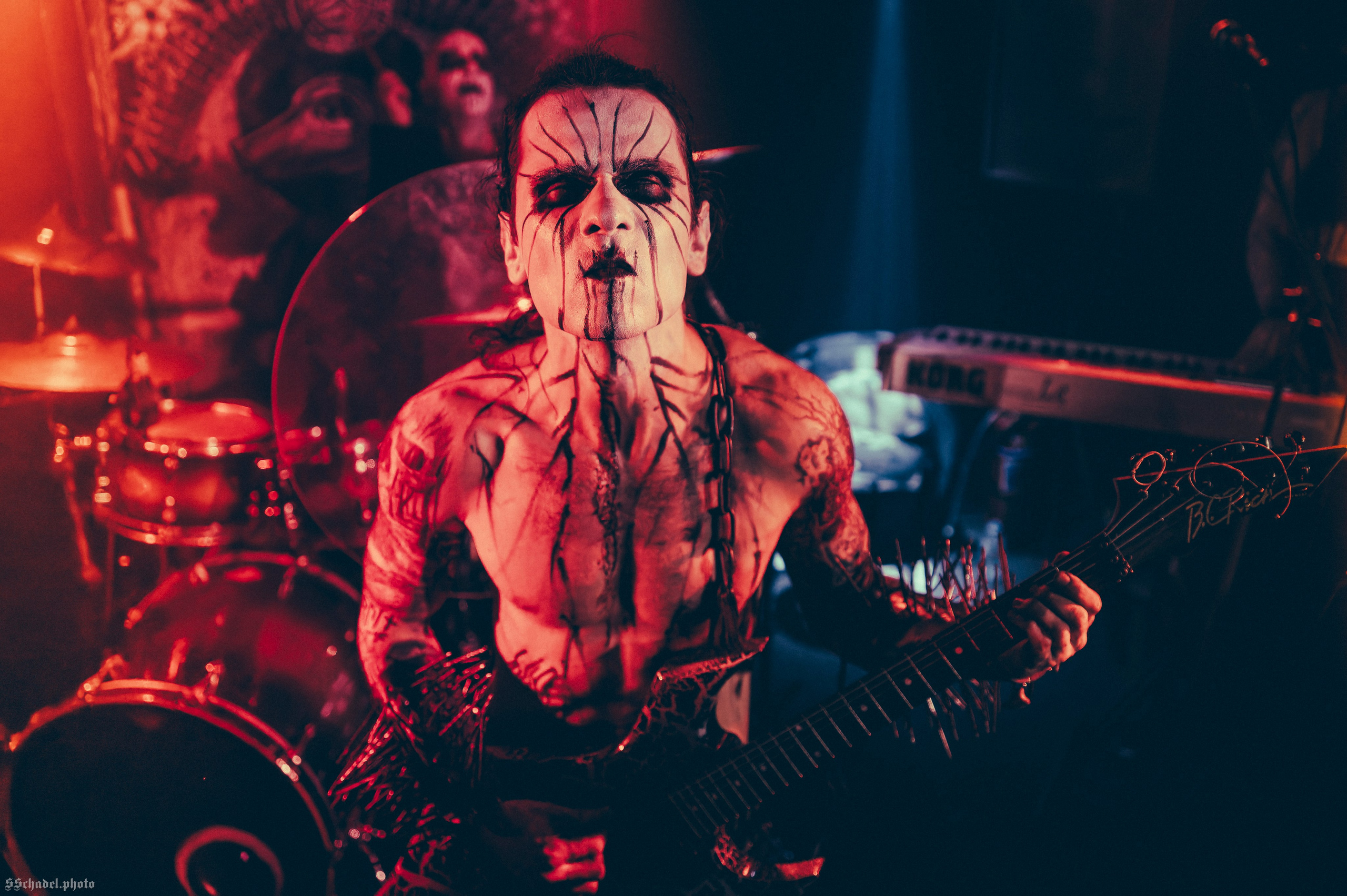 Frostlagte Måne 18.10.25. We will make everything metal!