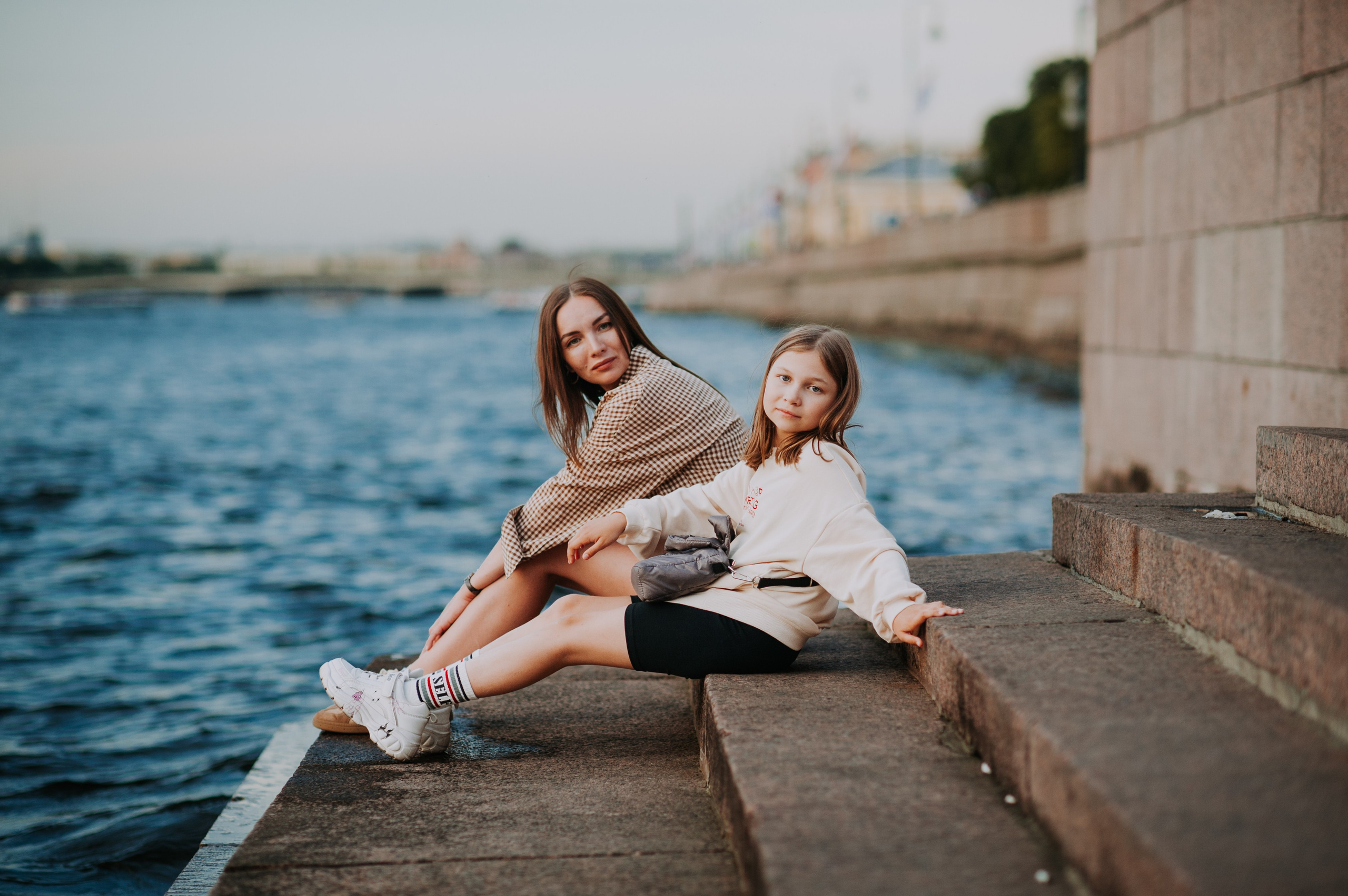 Две мамы и две дочери. Портретный и лайфстайл фотограф в Санкт-Петербурге