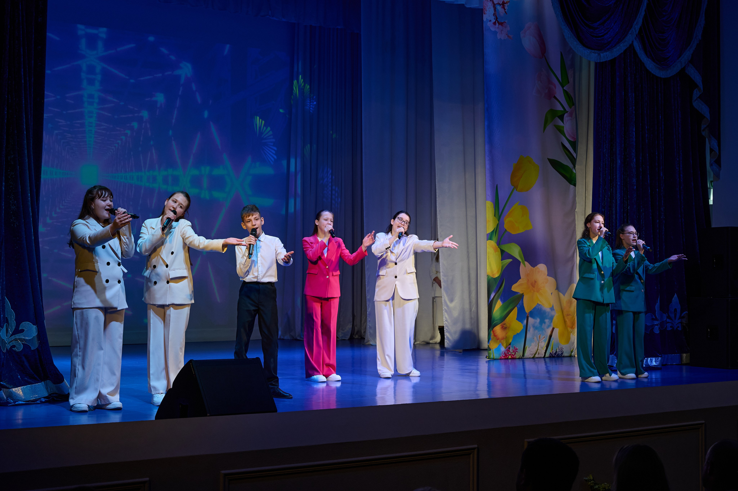 День матери. Марьина роща. Жизнь курорта Кабардинка в фотографиях