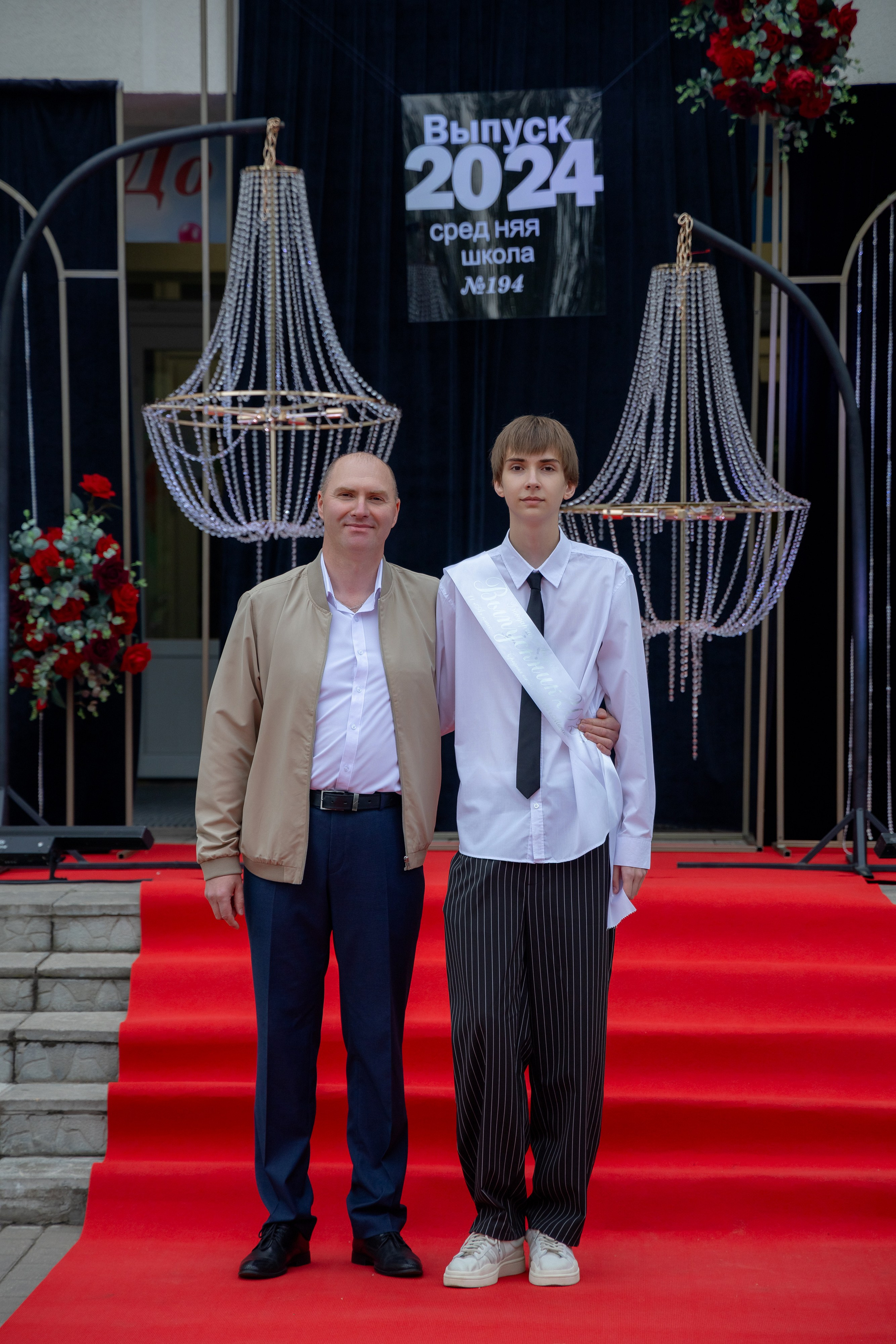 Школьный выпускной 2024 год в Соколе (Минск). Свадебный фотограф в Минске/Беларуси Сергей Спиридонов