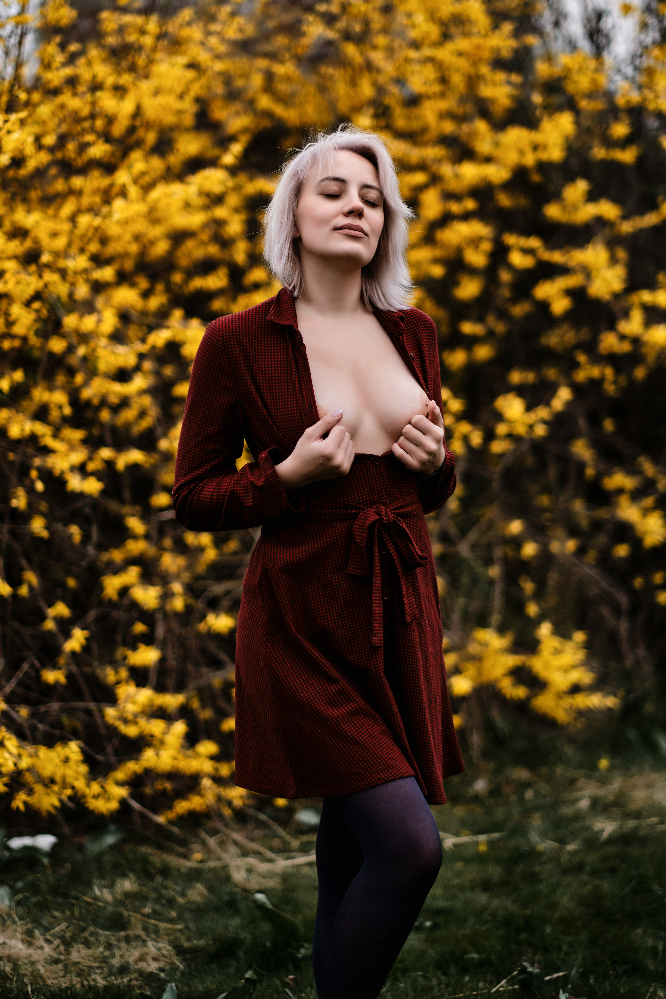 Весенняя фотосессия в Коломенском. Портретная фотосъемка в Москве. Фотограф Алексей Афанасьев