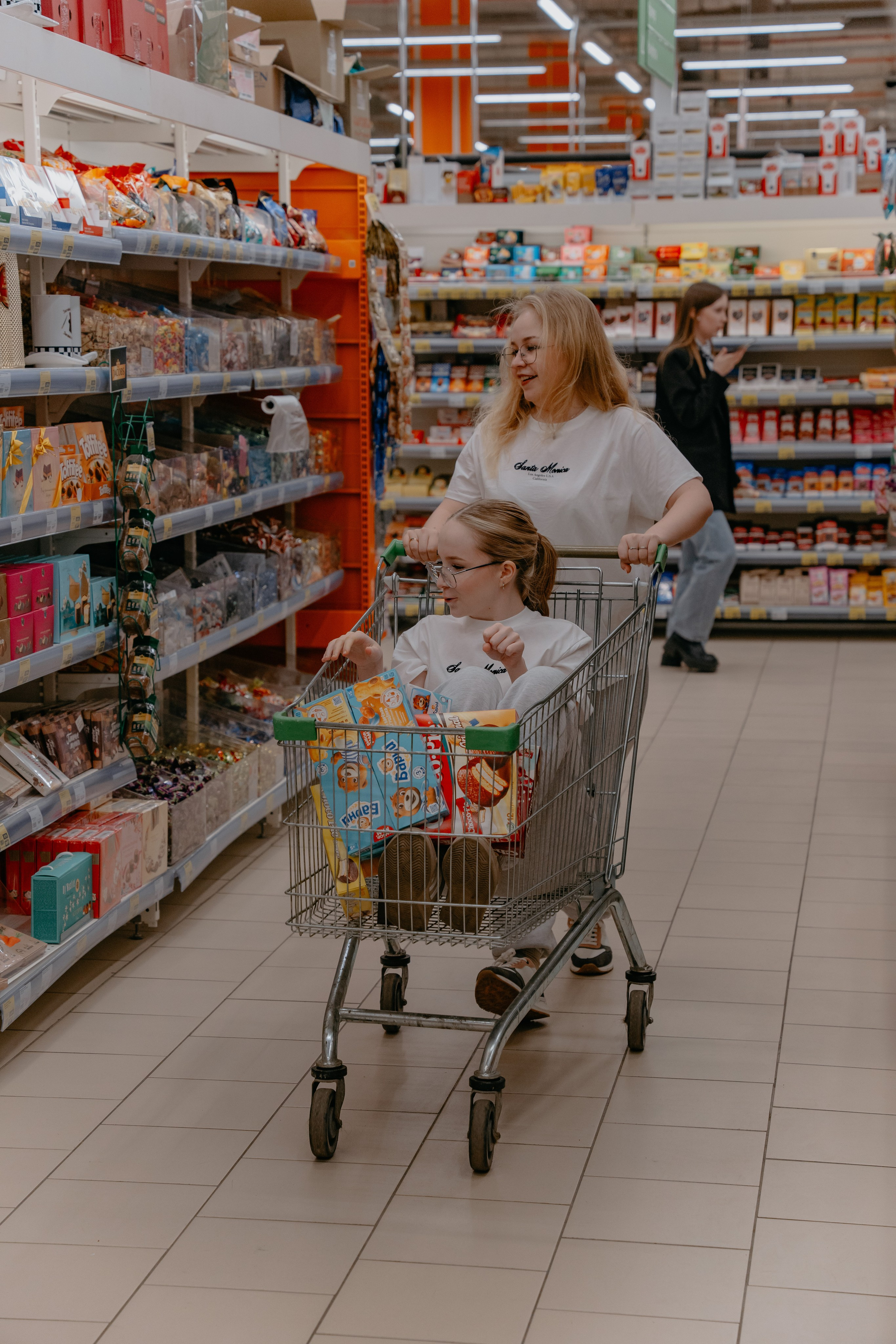 Поехали в ТЦ?