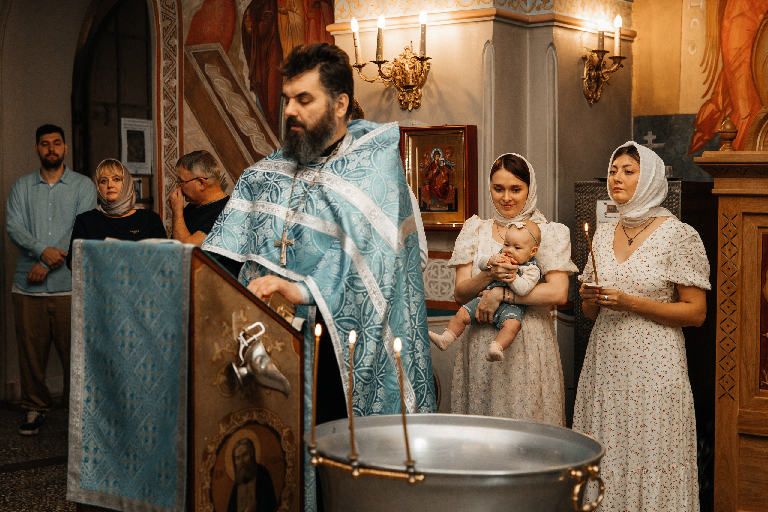 фотосессия крещения, крещение младенца, церемония крещения, фотограф на крещение, таинство крещения фотосессия