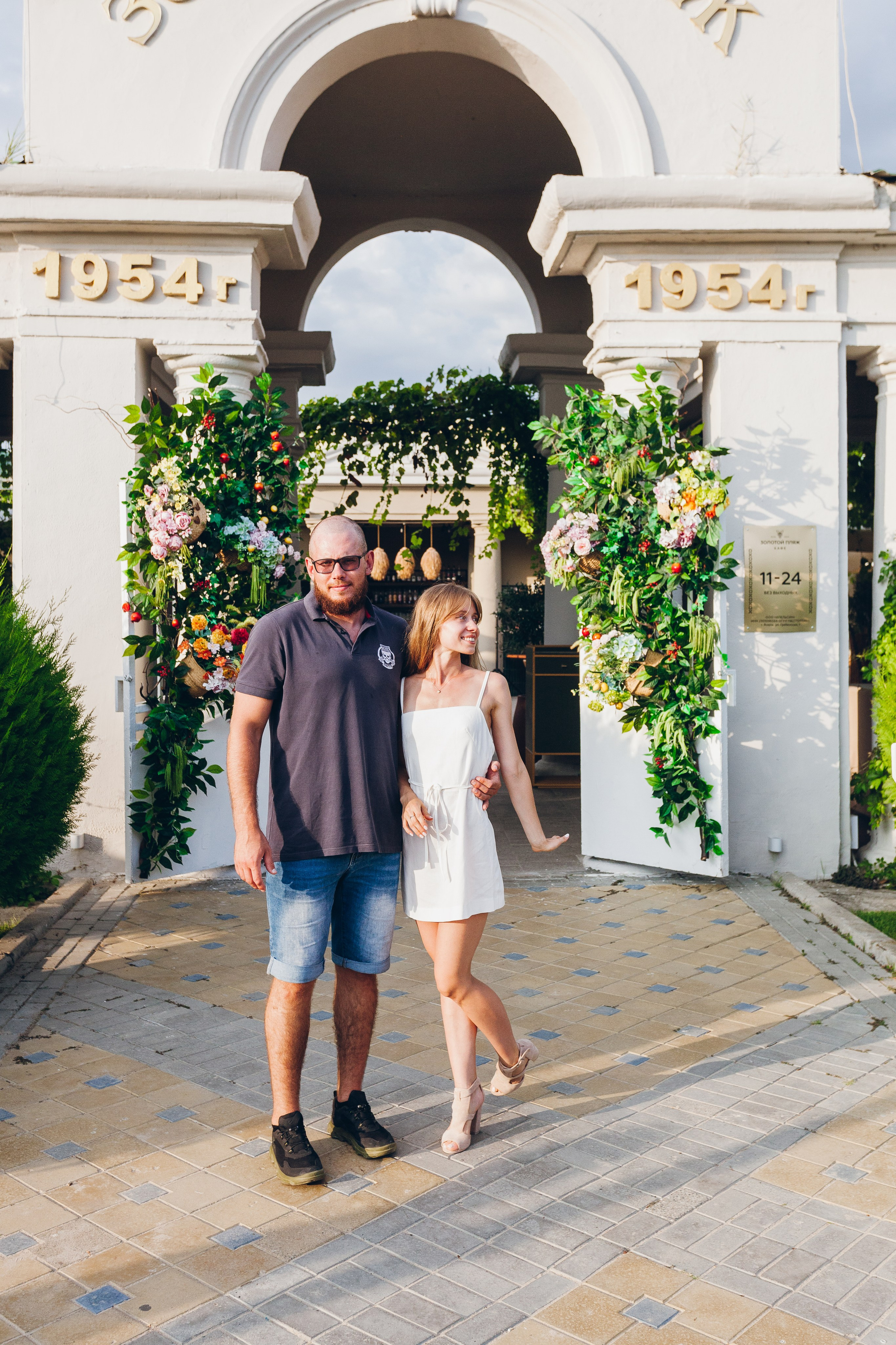 День рождение в уютном ресторане. Фотограф Денис Денисов