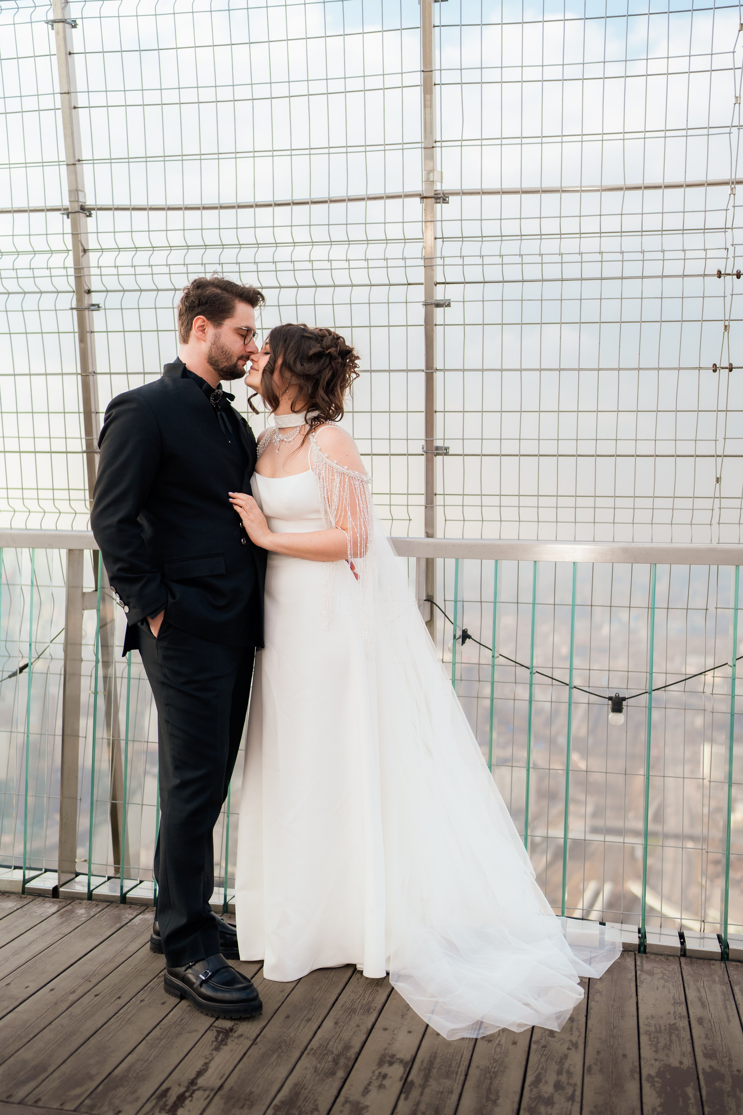 Иван и Виктория. Свадебная прогулка Москва сити. Свадебный фотограф Москва