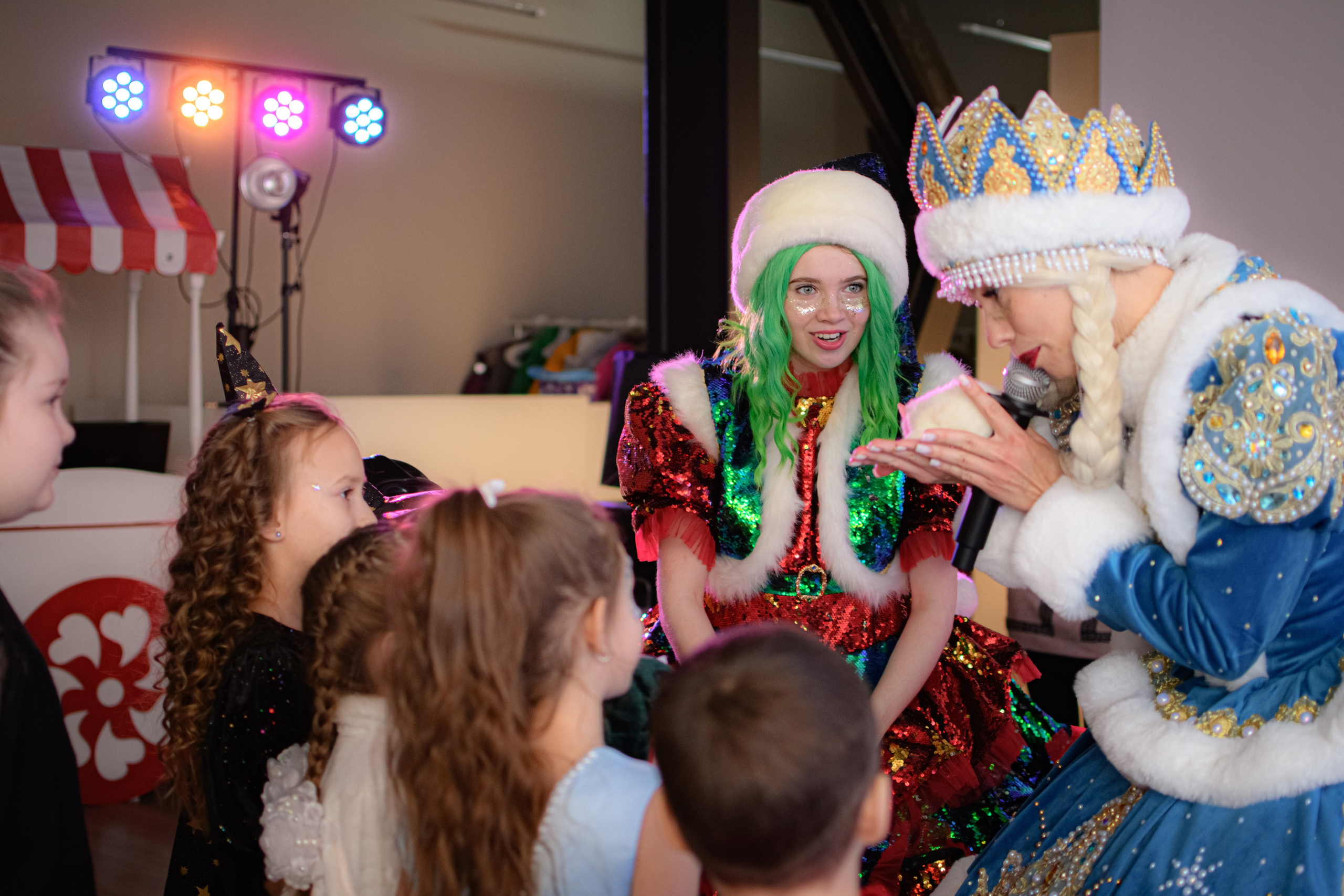 HAPPY NEW YEAR. Photokarish