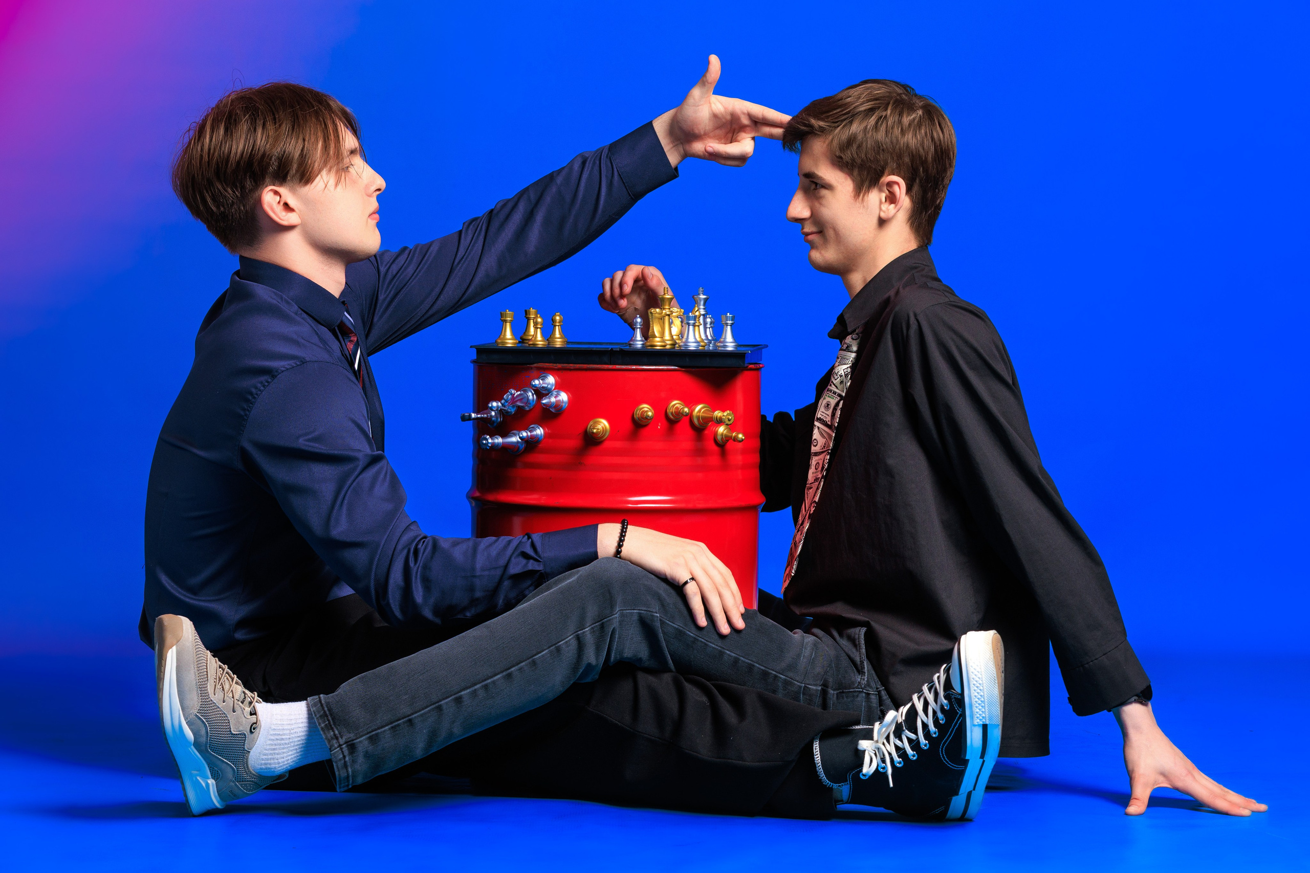 Смотреть фотки в фотостудии. Выпускные альбомы Геленджик, Новороссийск, Краснодар, Туапсе