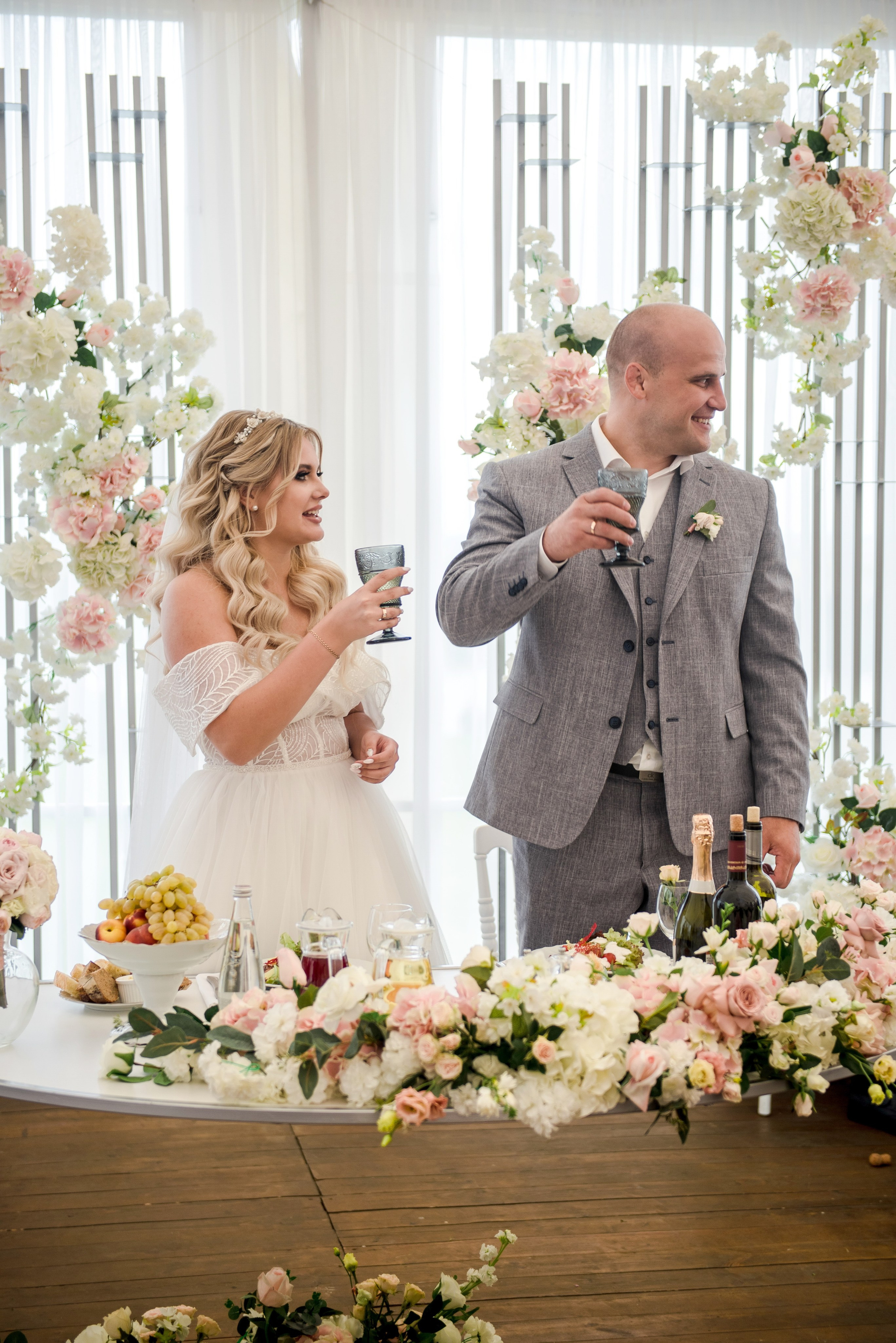 Шикарная свадьба в обрыве. Свадебный организатор Марина Корсакова, Барнаул, Бийск, Алтайский край, Горный Алтай, Новосибирск