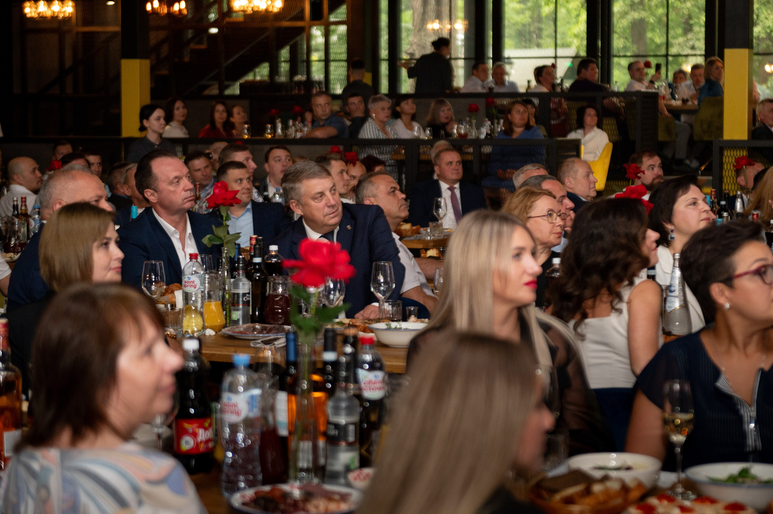 20 лет Дятьково мебель. Свадебный, семейный и репортажный фотограф. Брянск. Эльвира Голенкова