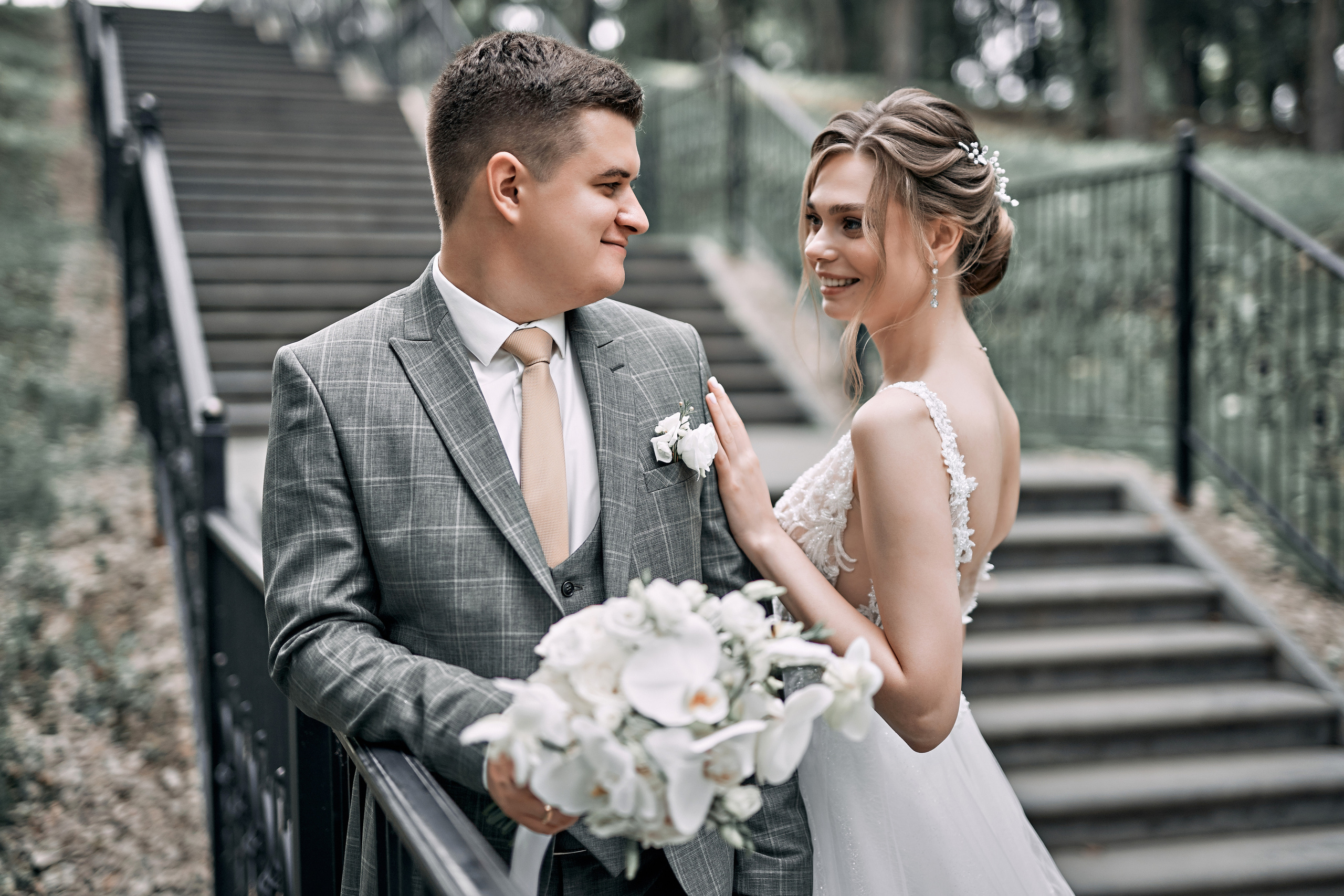 Куда зовут тебя твои ветра? … В какую даль несут тебя на крыльях?. Фотограф Меняйло Евгений. Свадьба. Портрет. Репортаж. Семья. Контент