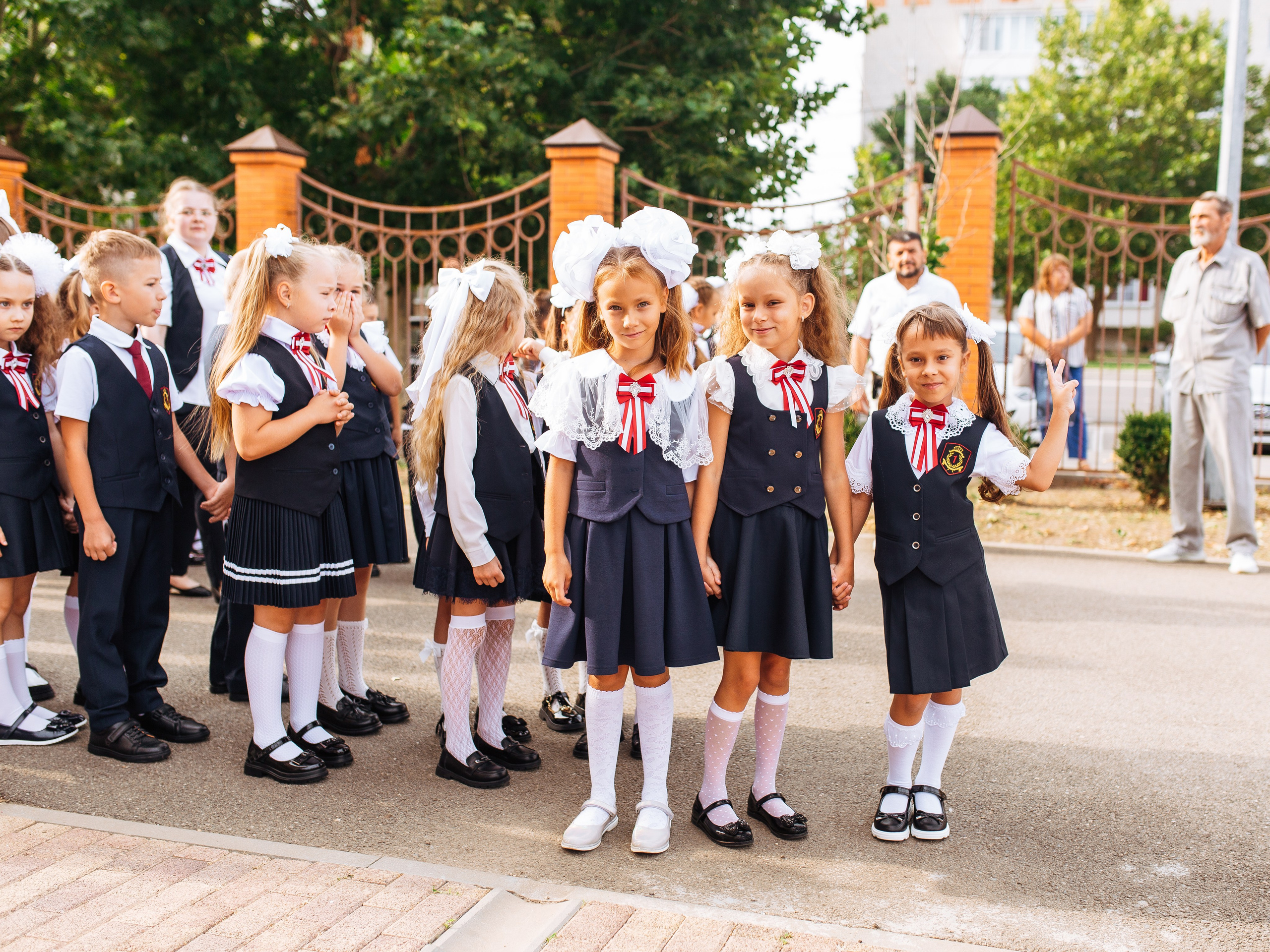 Здравствуй школа!. Фотограф в Приморско-Ахтарске Марьяна Чопко