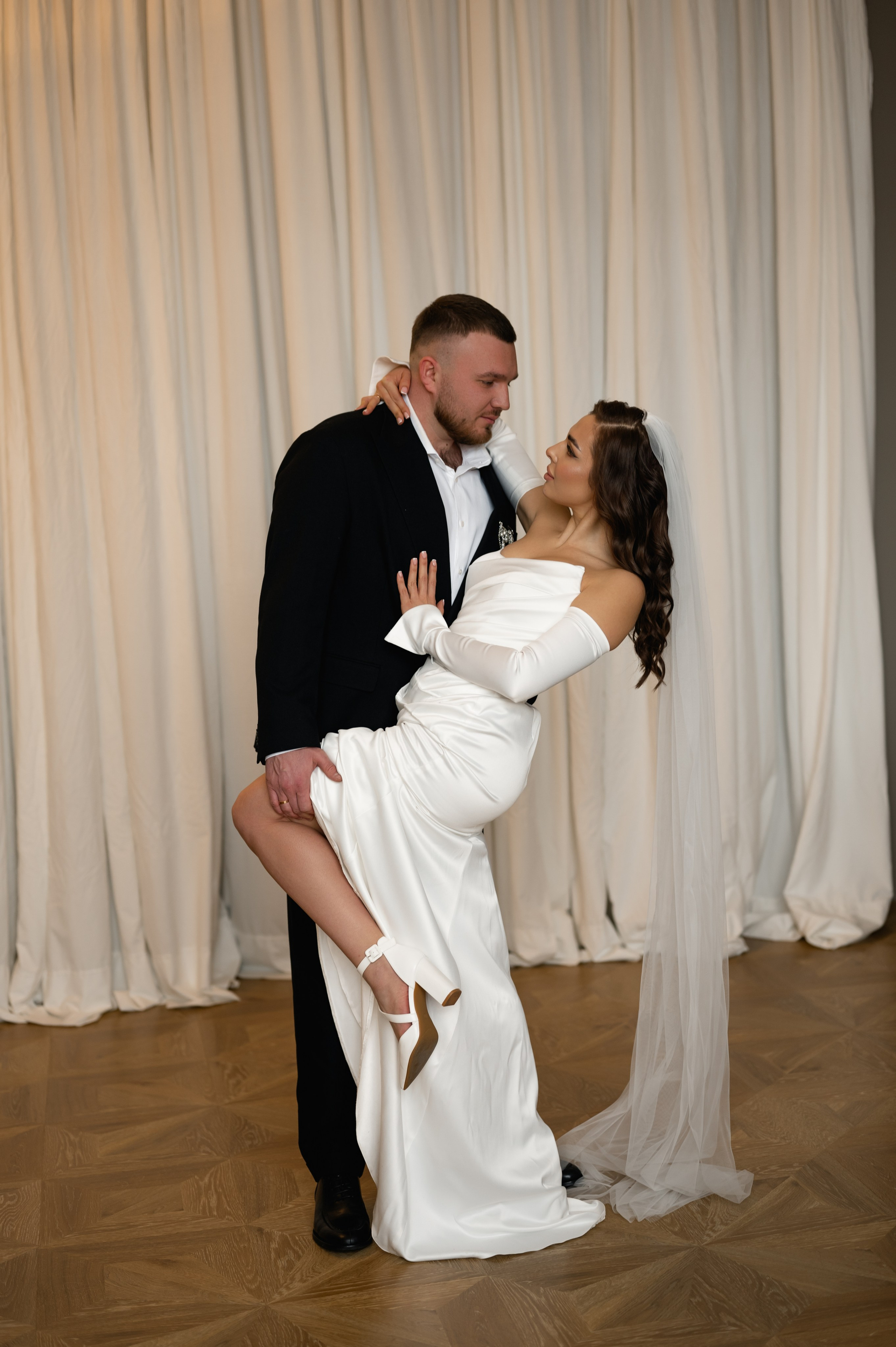 Свадебная фотосессия в студии. Свадебный и семейный фотограф в Краснодаре Алина Мельник