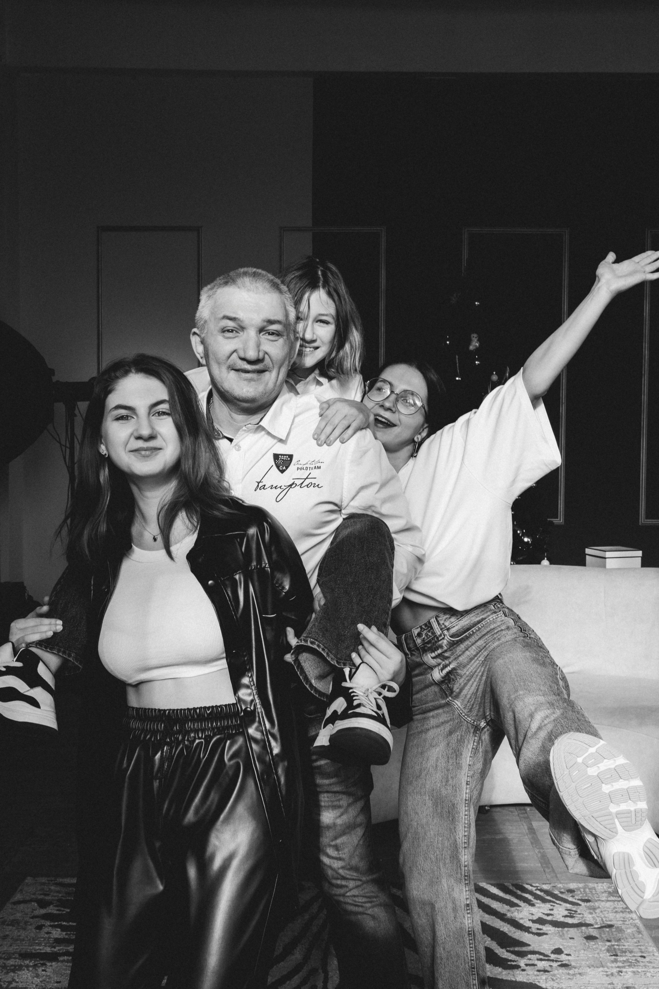 Семейная в студии. Фотограф в Краснодаре Лагунов Владимир