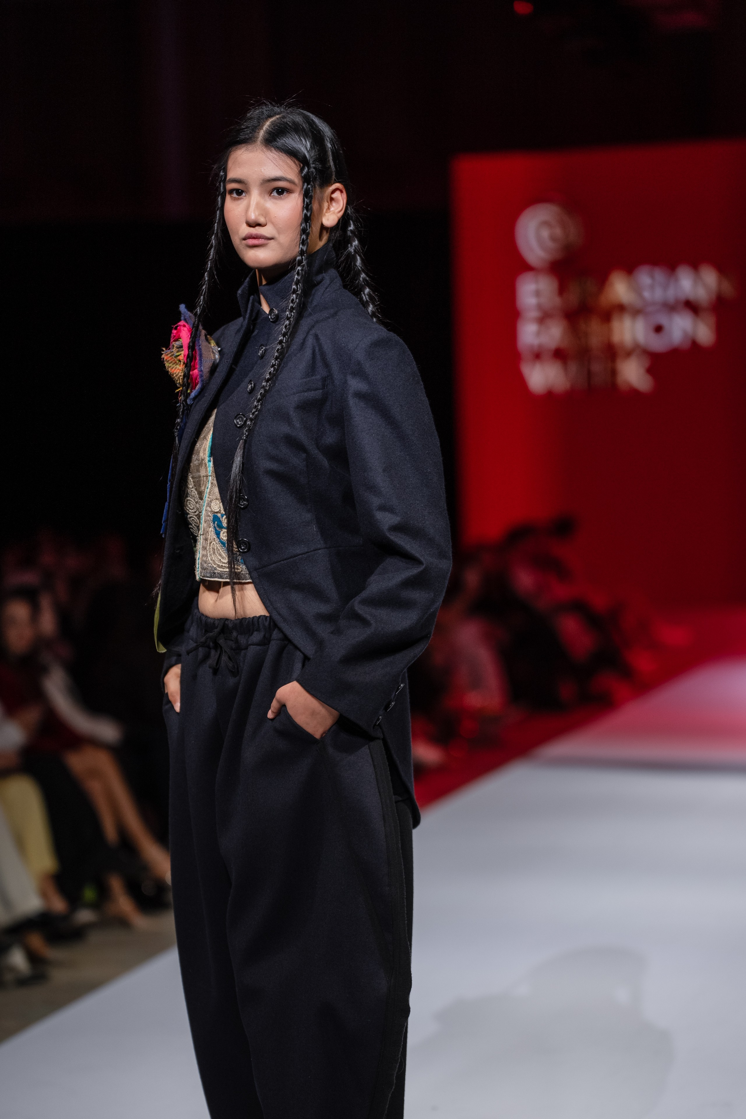 EURASIAN FASHION WEEK Reberth. Сайт Алматинского НЮ АРТ, будуар и фэшн фотографа Дениса Карпенко
