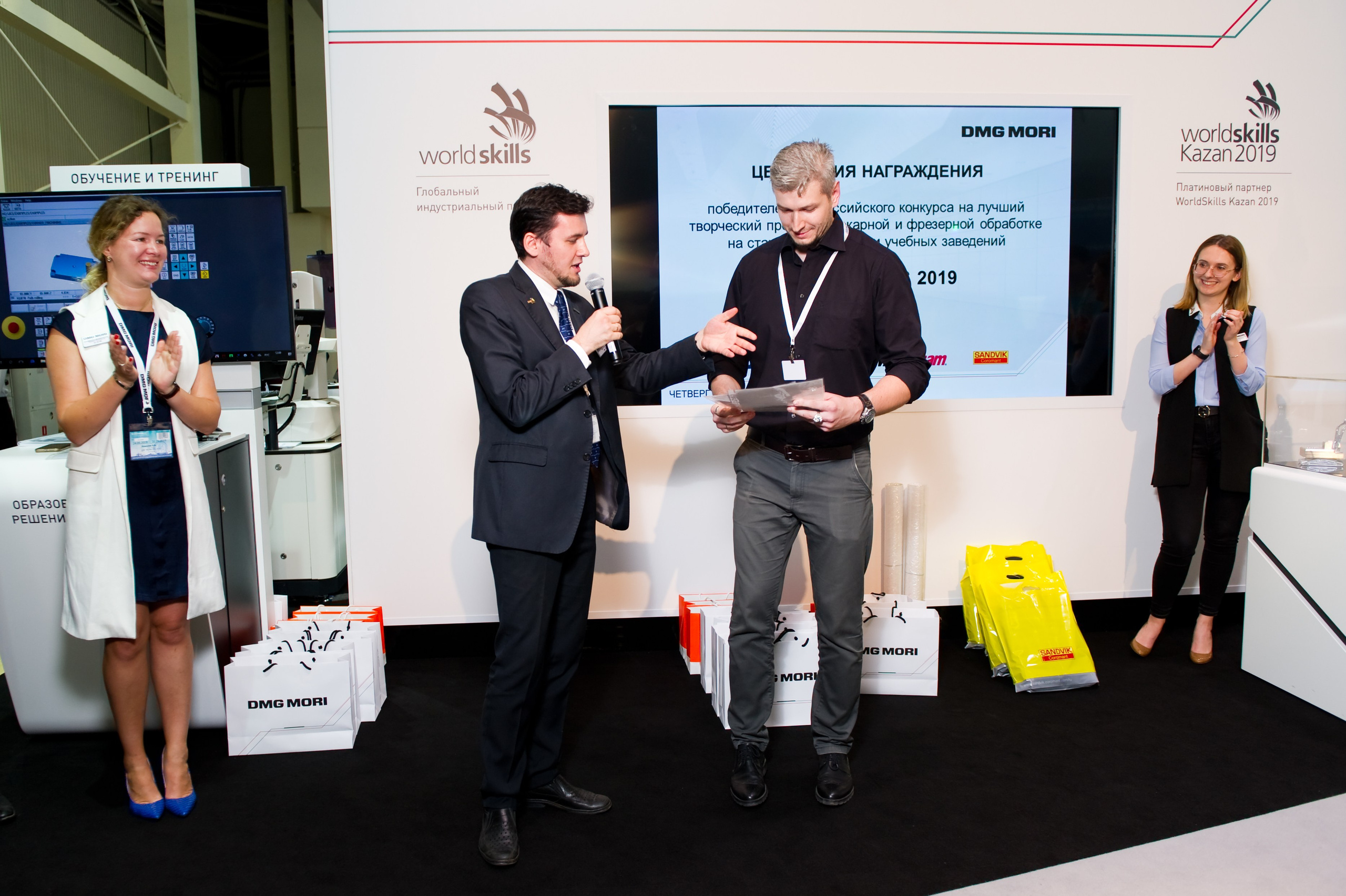 Работа Sandvik на выставке «Металлообработка». Репортажный фотограф и видеограф Слава Думчев. Тимбилдинги, отчетники, корпоративы