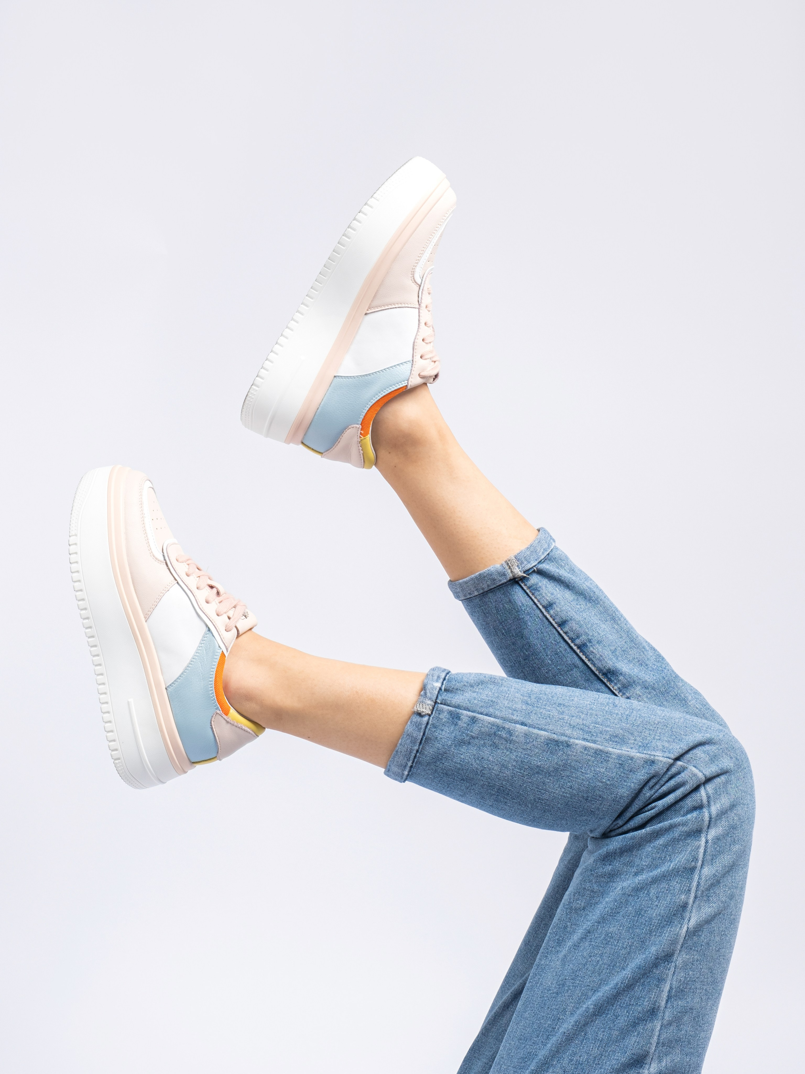 Одежда и обувь. Food и предметный фотограф Никита Алексеев