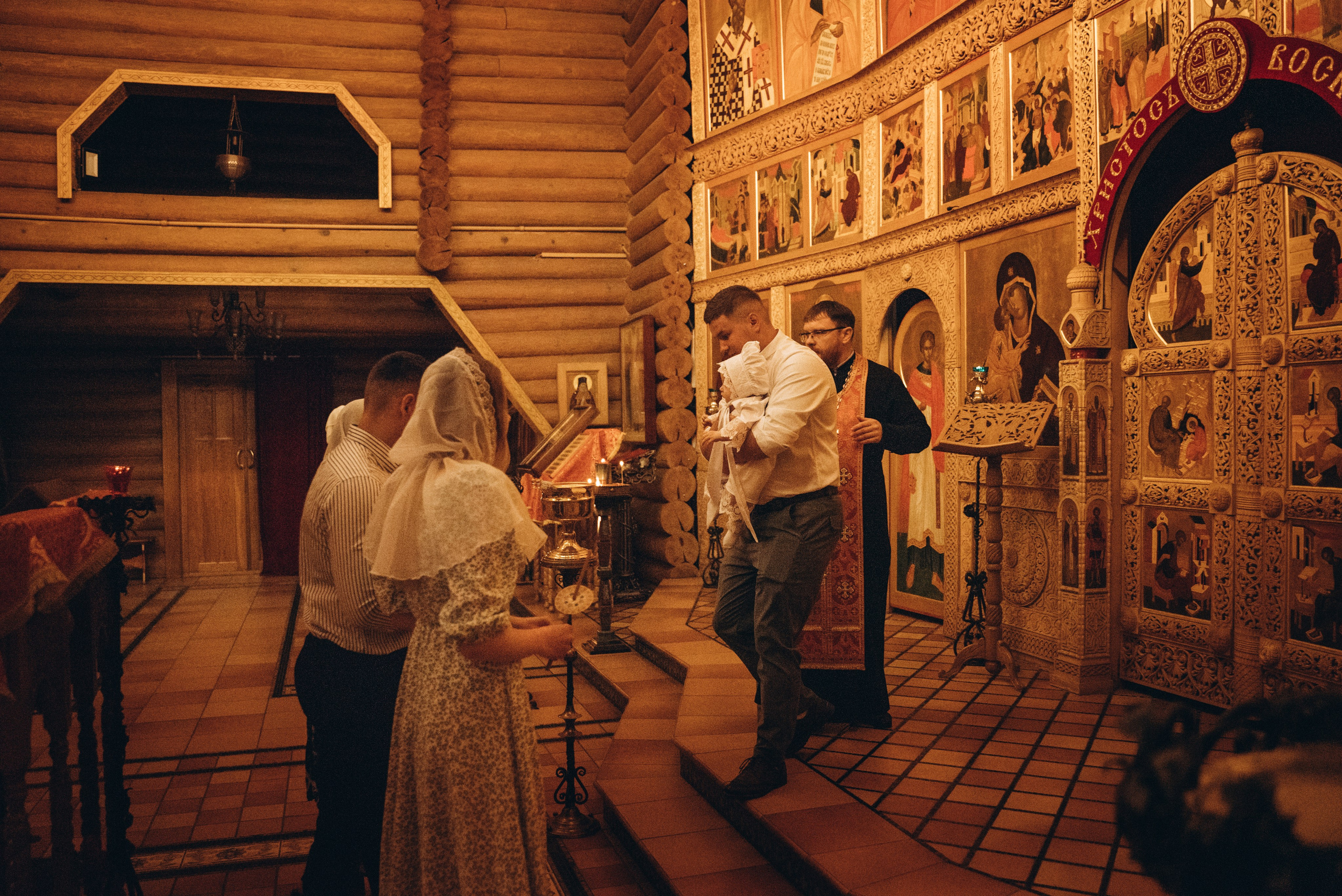 Крещение Варюши (Храм Святой Живоначальной Троицы). Семейный фотограф в Минске Дарья Дреко