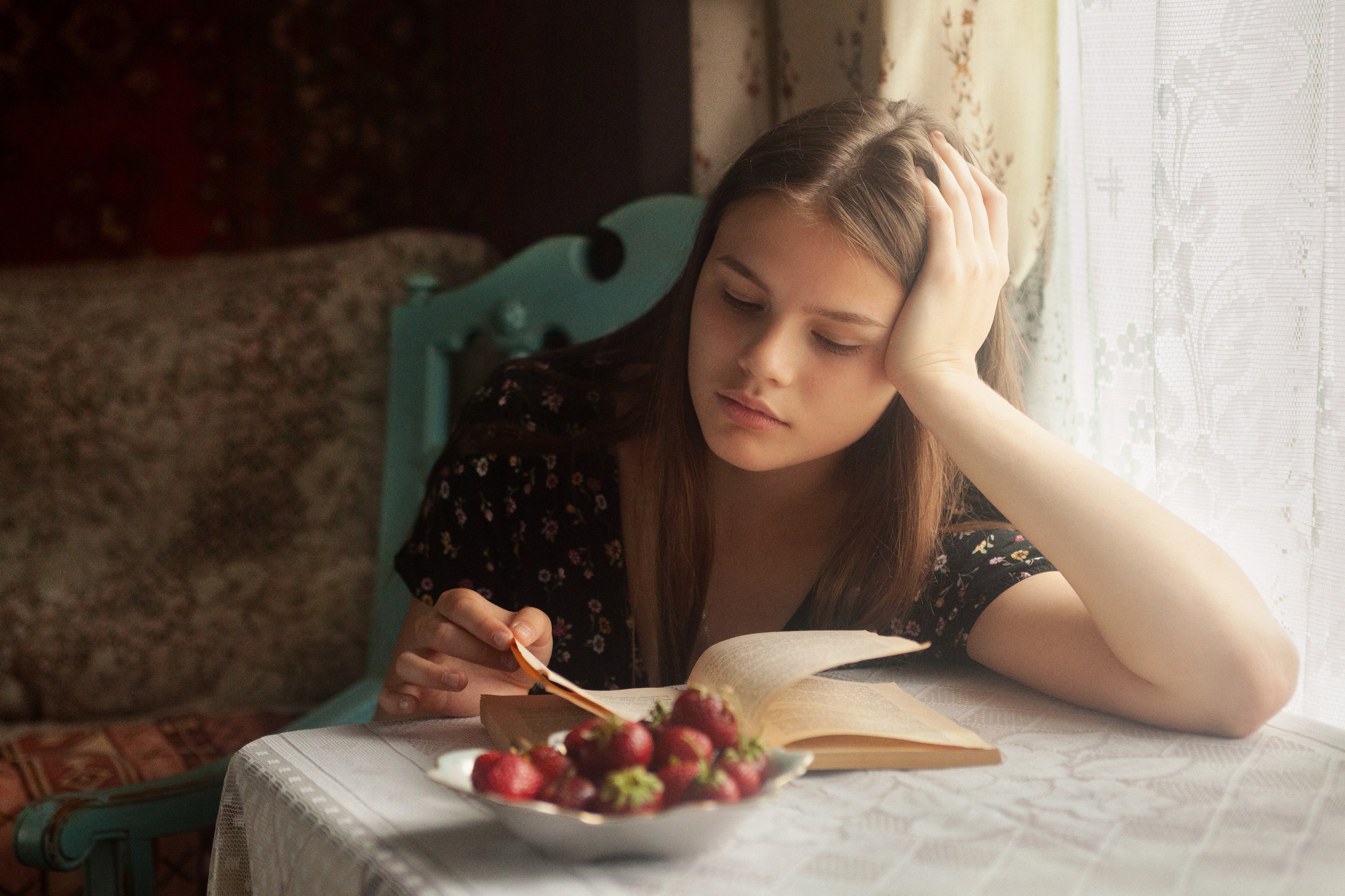 Арина. Фотограф Антонина Свешникова. ВЫПУСКНЫЕ ФОТОКНИГИ для детских садов и школ. Москва, Владимир