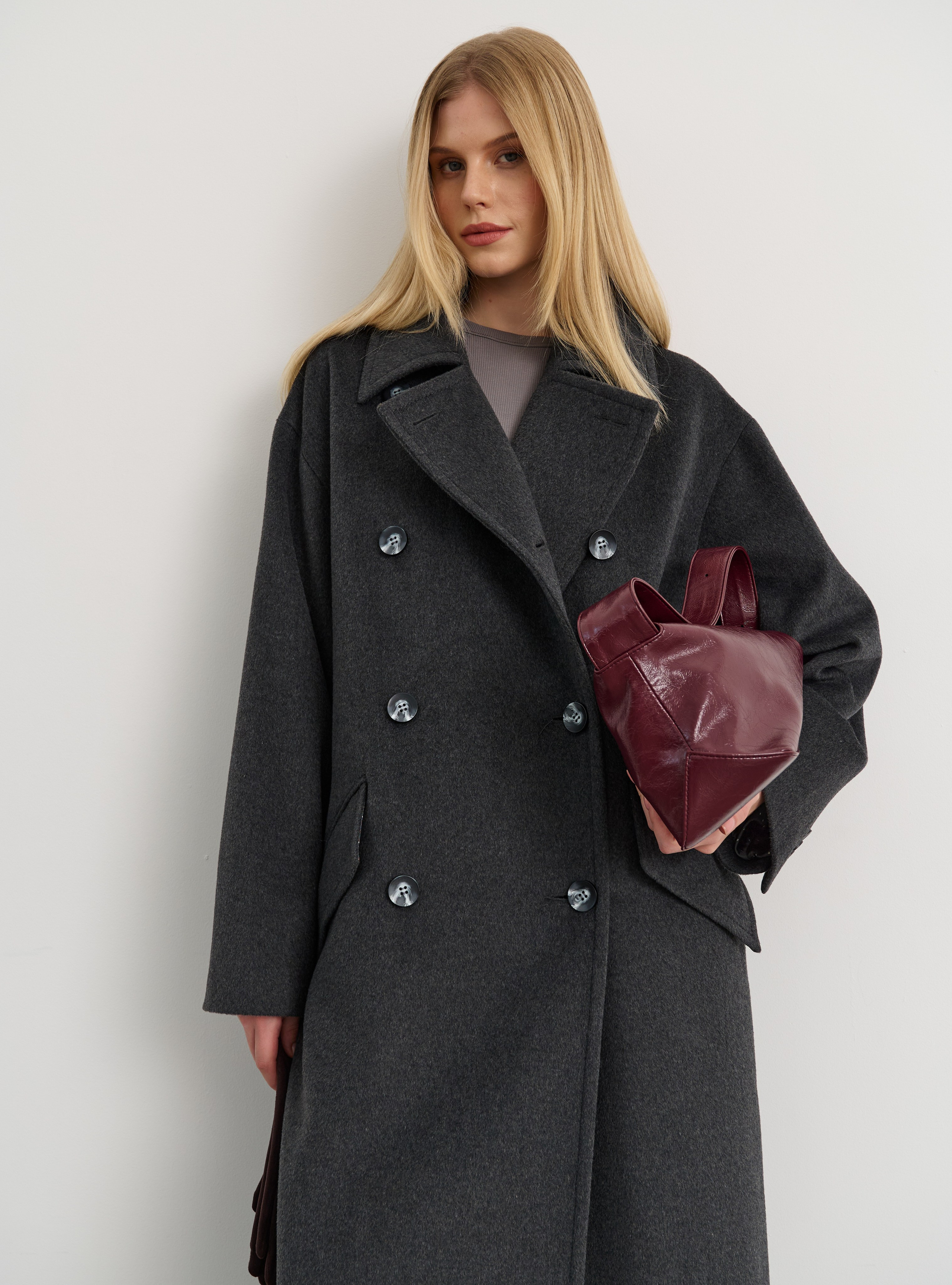 Каталог для бренда верхней одежды Sheily. Fashion фотограф в Москве Ксения Чупрунова