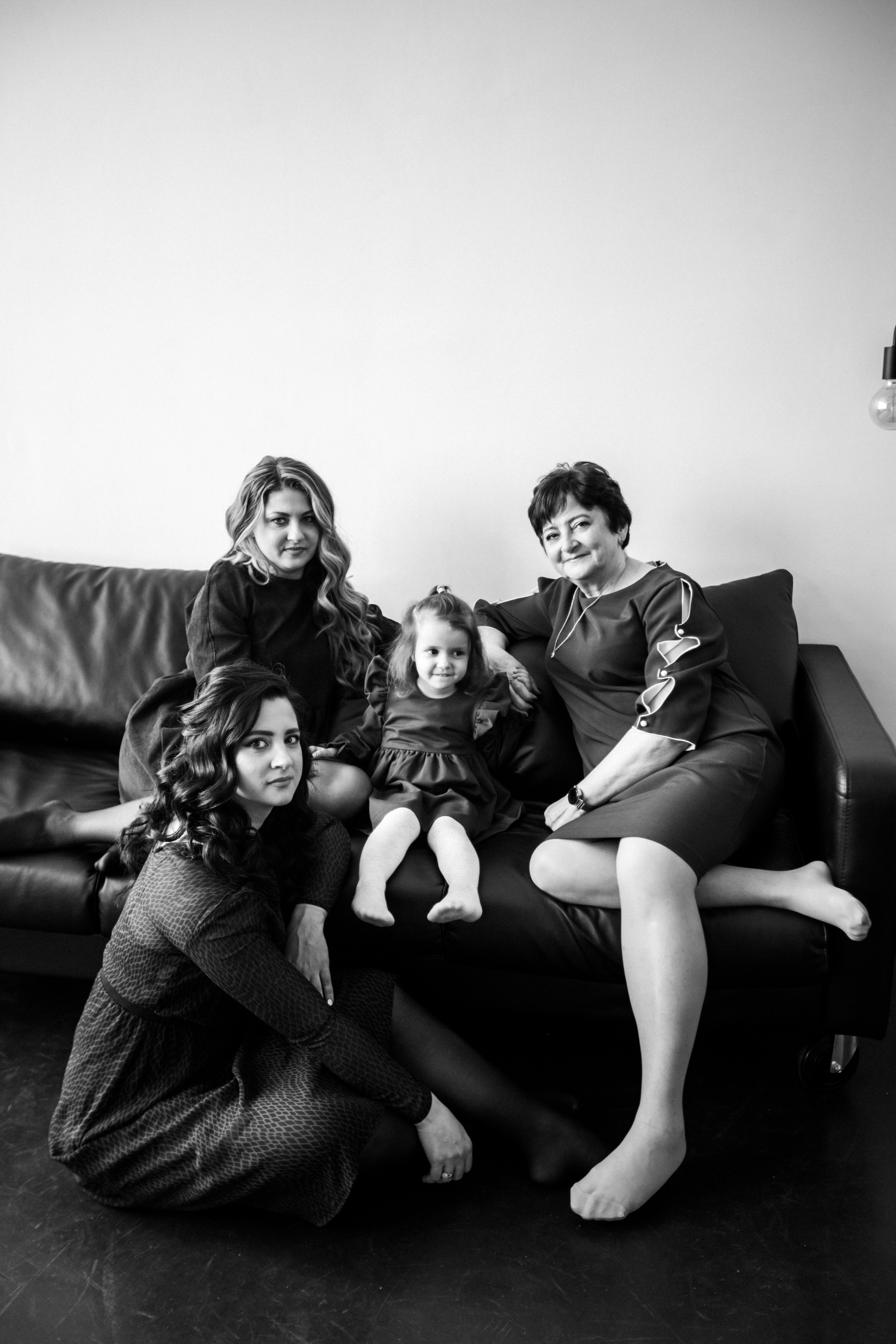 Настя, Маша и Мама. Главная