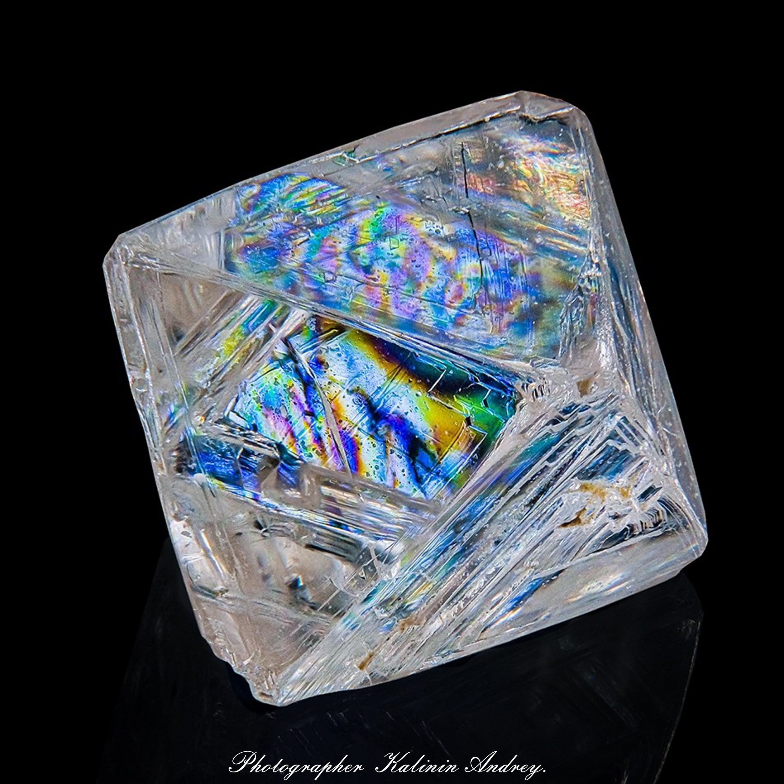 Профессиональная уникальная рекламная фотосъёмка драгоценных в Москве  тел +7 966-003-13-07. Высококачественная профессиональная рекламная фотосъёмка ювелирных украшений, драгоценных камней в Москве. Обучение, консультация