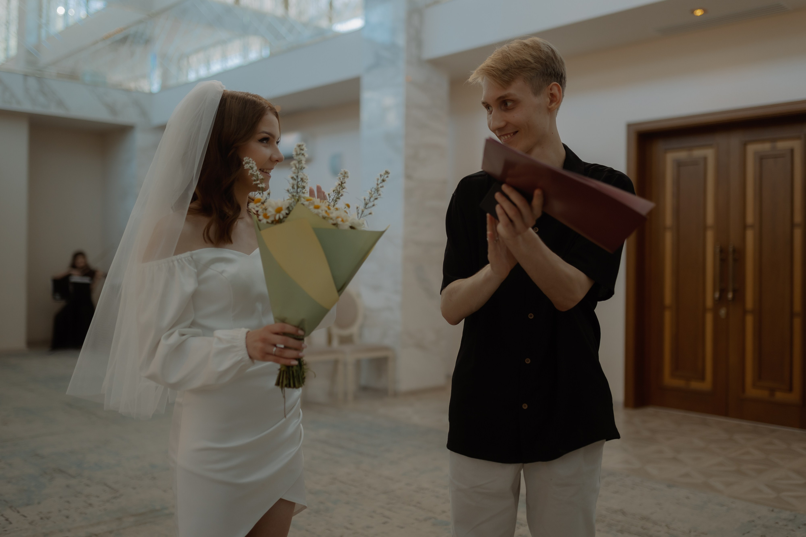 МЫ ДЕЛАЕМ ШАГ, ДЕЛАЕМ ВТОРОЙ. Фотограф в Москве