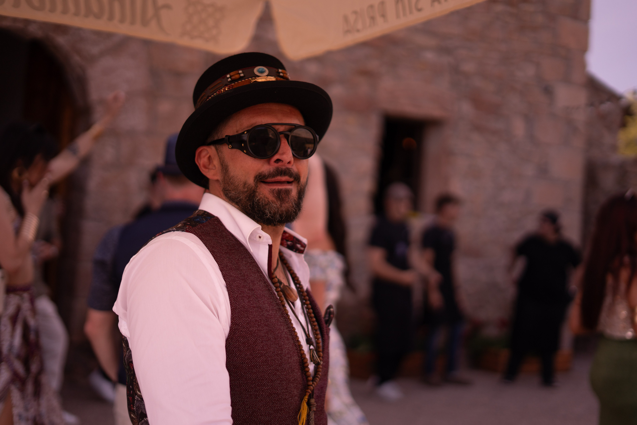 Stasy and Roberto. Wedding Photographer in Barcelona and Medellin