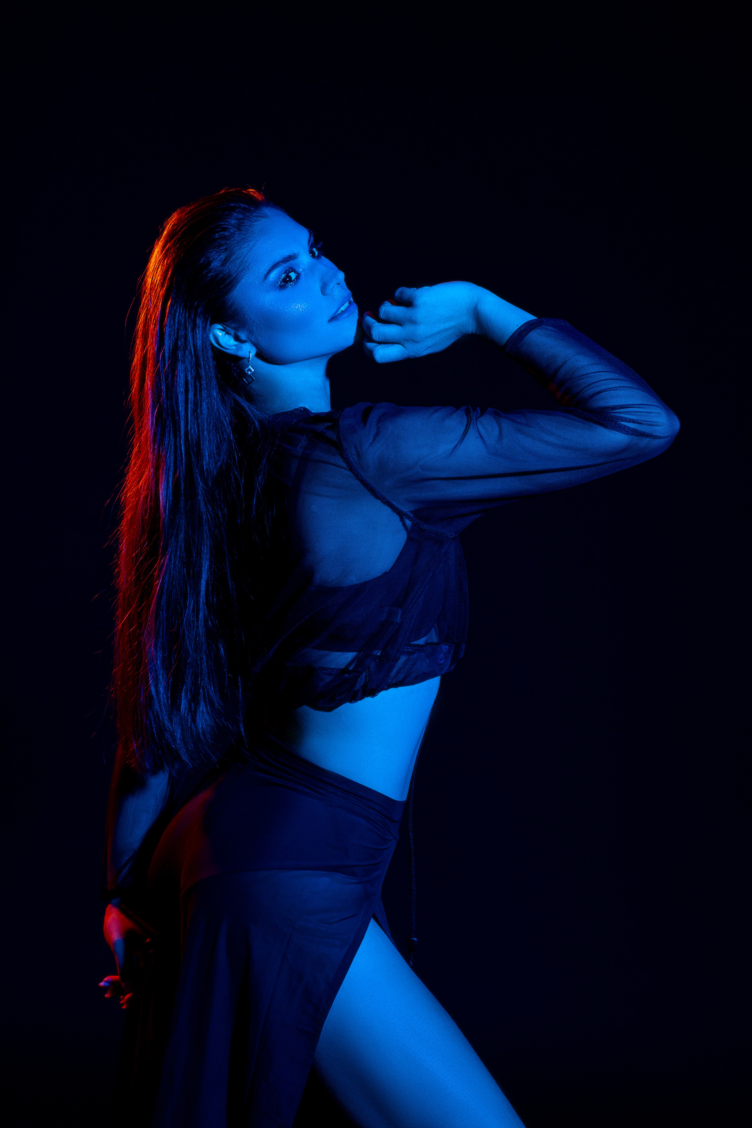 Женский портрет. женская фотосессия в иркутске. студийная фотосессия иркутск. Фотограф. женский фотограф. Фотографирую девушек в студии. фотосессия с масками ГОБО. бизнес портрет