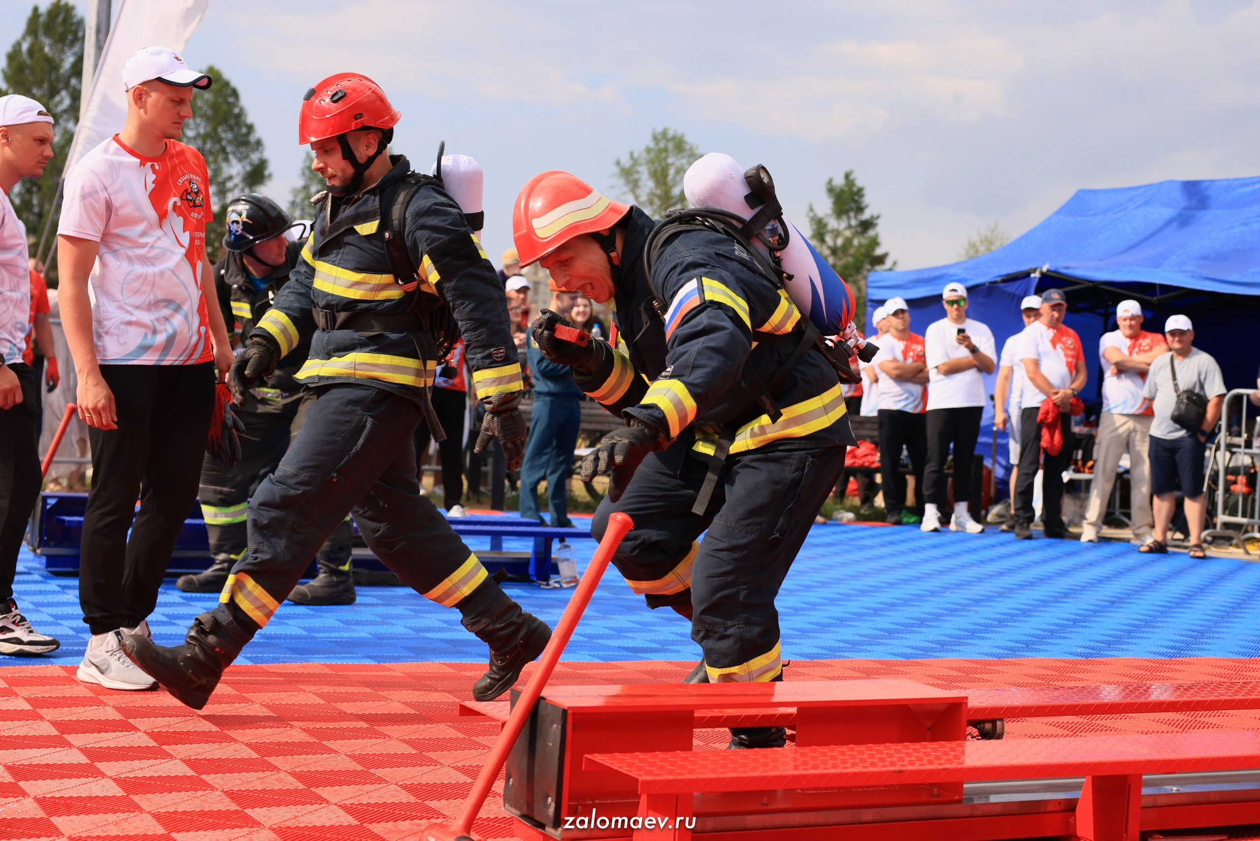 Сильнейший пожарный. Фотограф Александр Заломаев