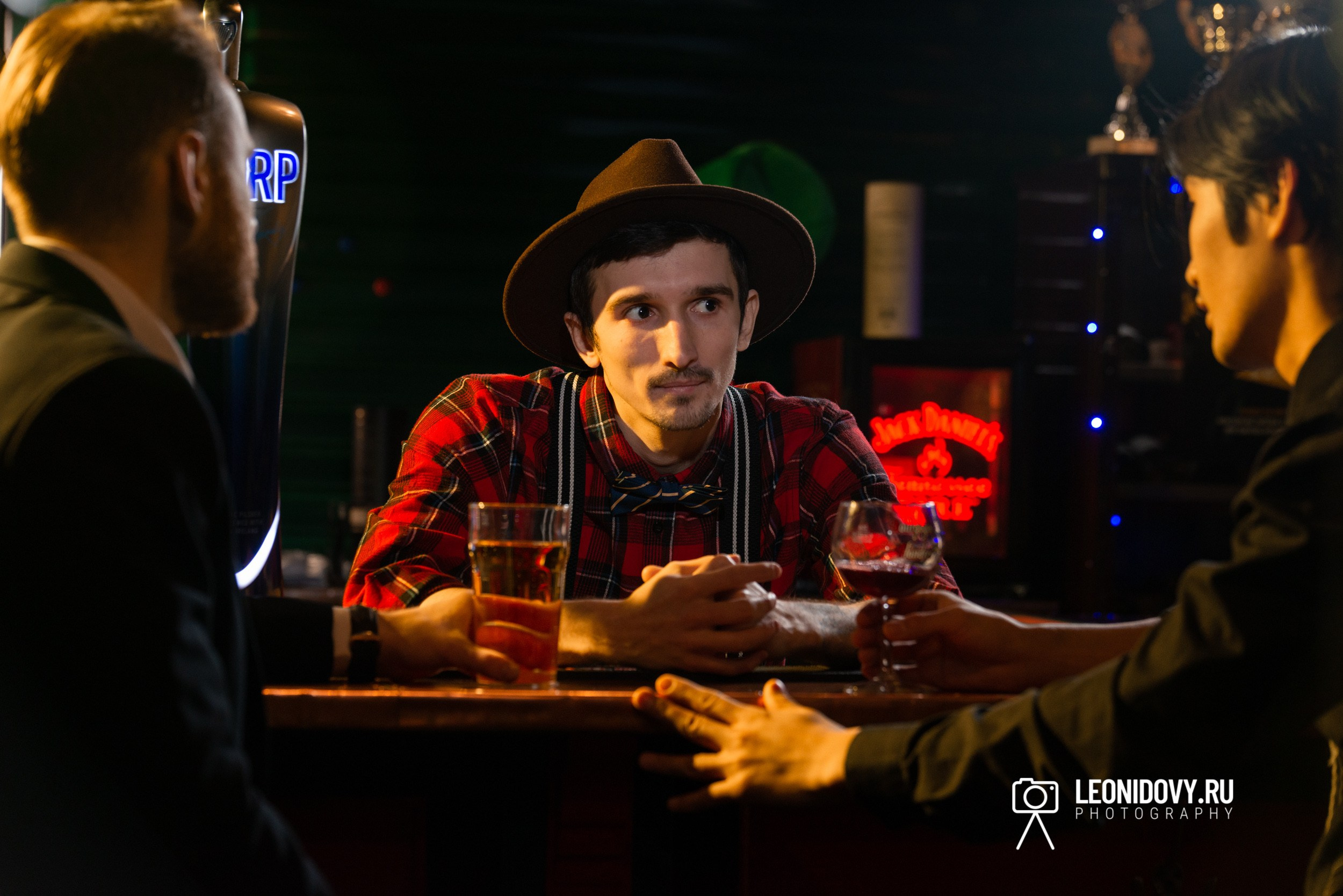 Вечер в баре