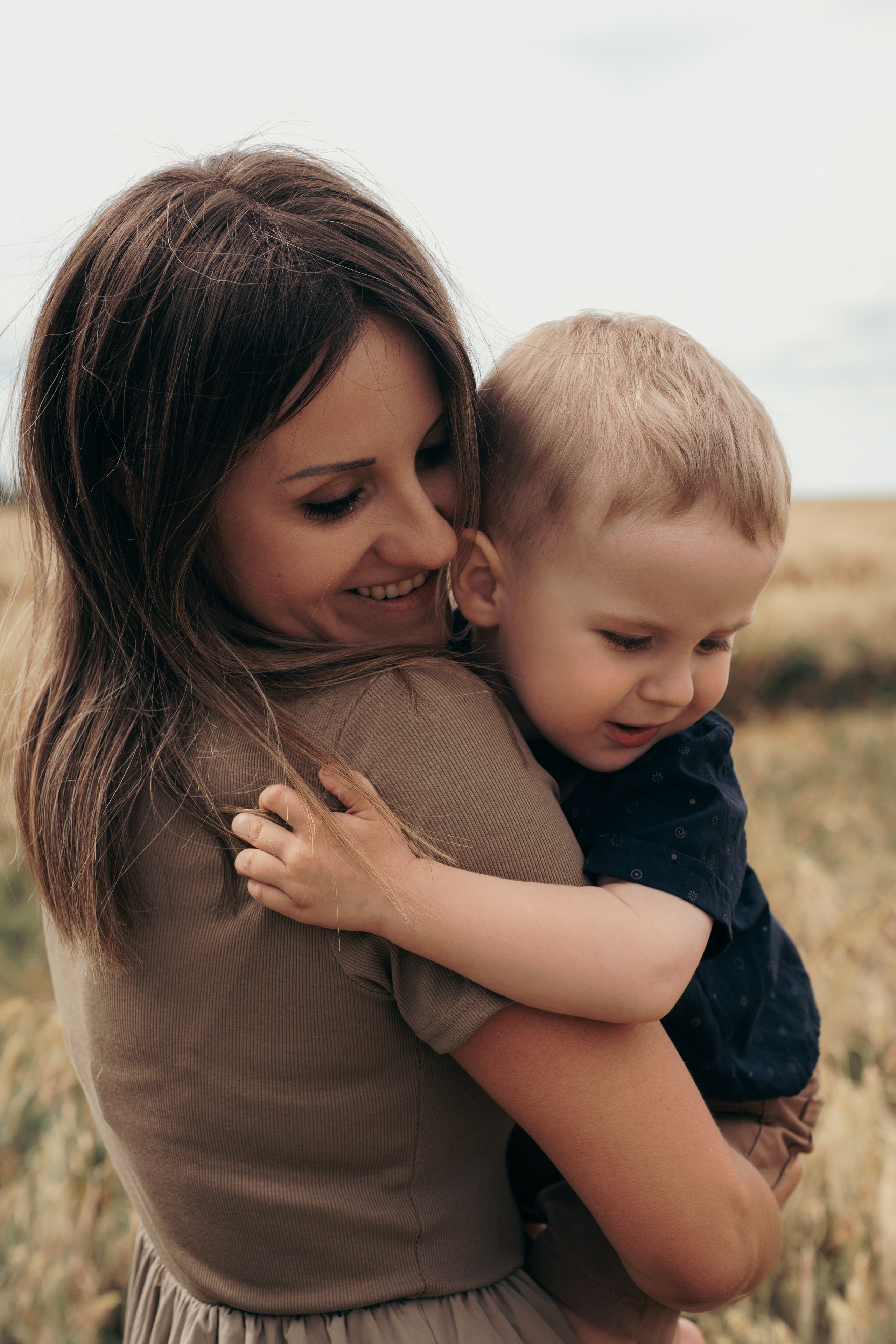 Золотое лето мамы и сына. Ваш семейный фотограф в Минске — Вика Трегубова