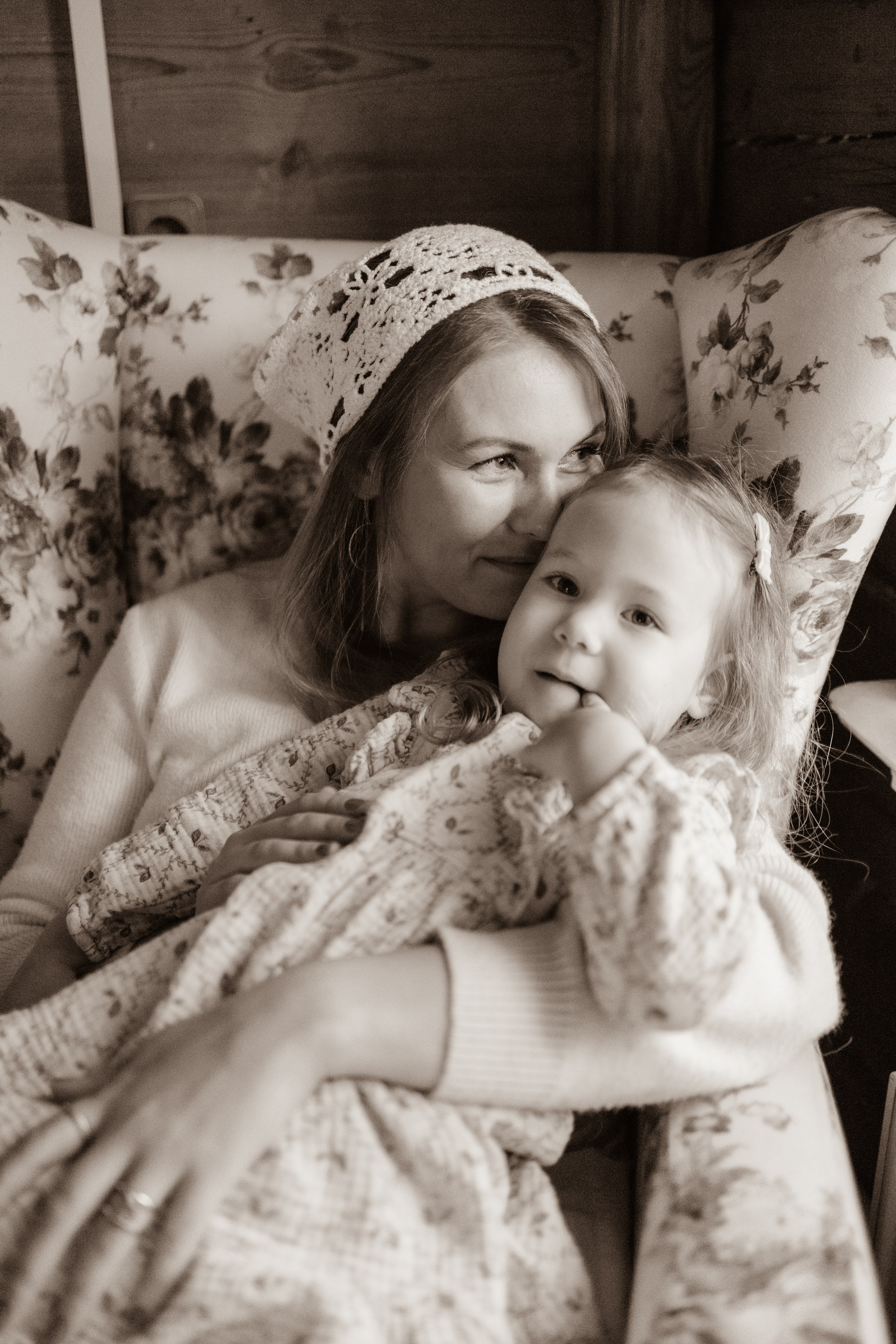 Осень в ладошках мамы. Ваш фотограф