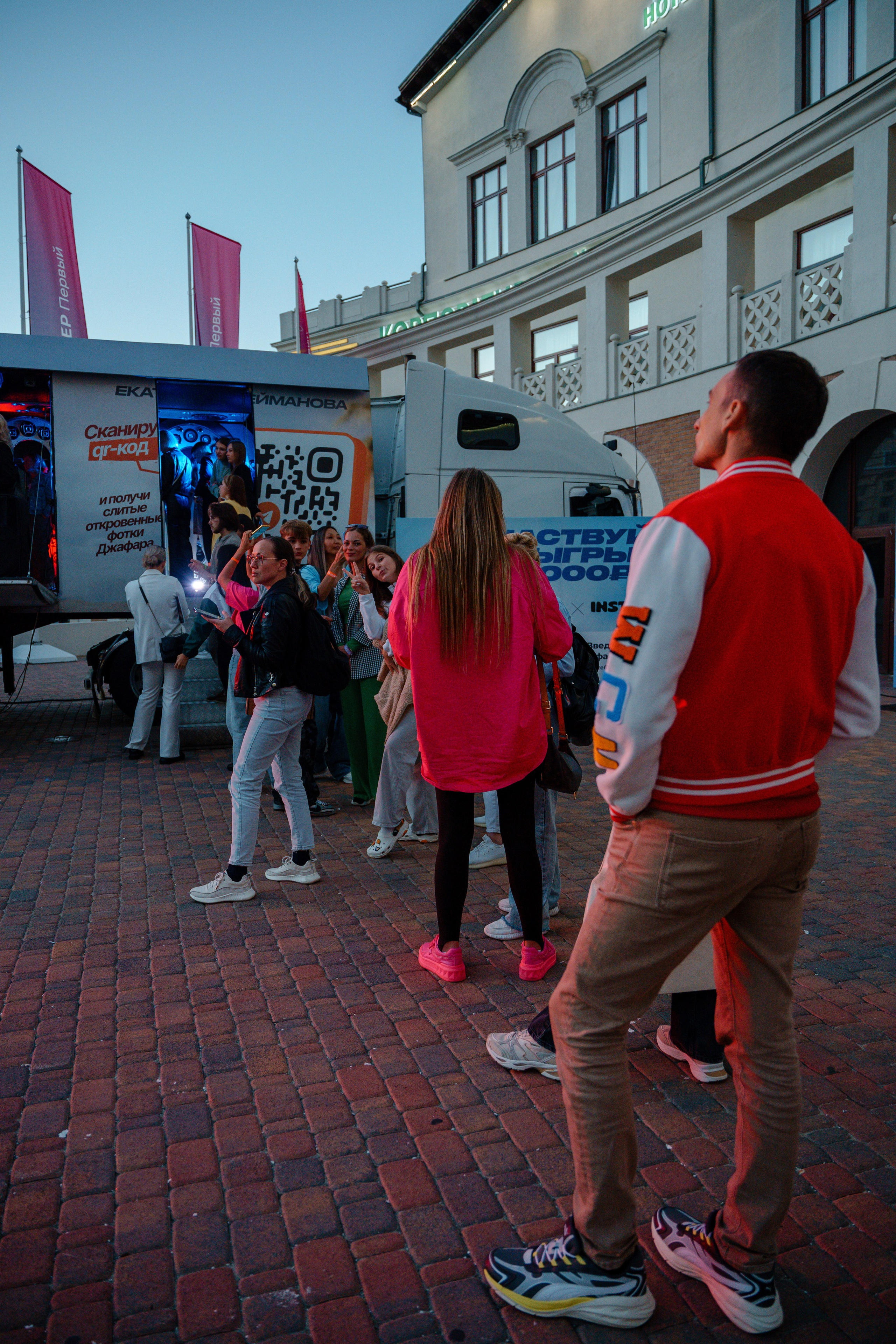 Репортажный фотограф в Сочи. Репортажный фотограф в Москве Саша Дружинина