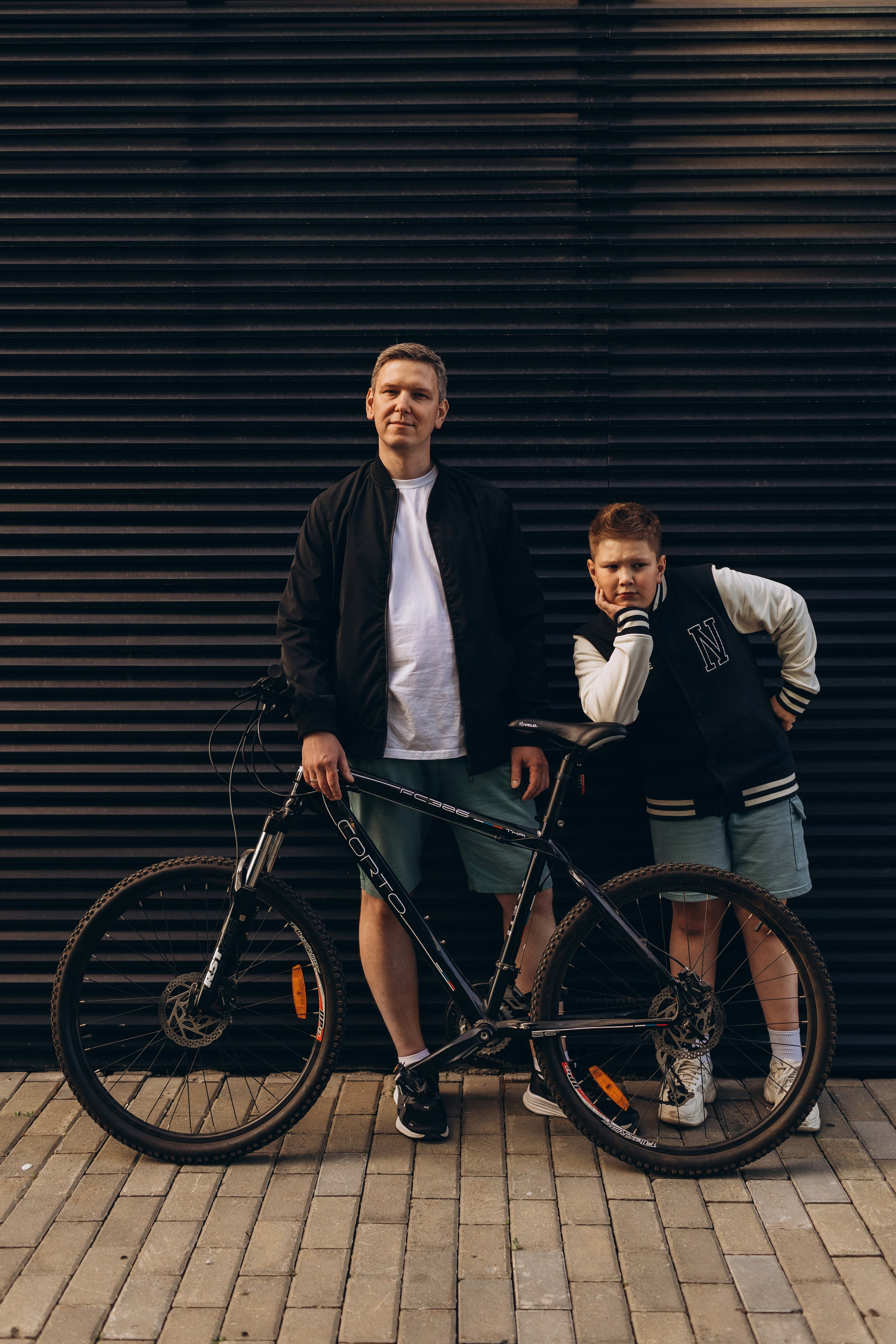 Папа и сын. Семейная съемка — это красивый способ признаться своей семье в любви