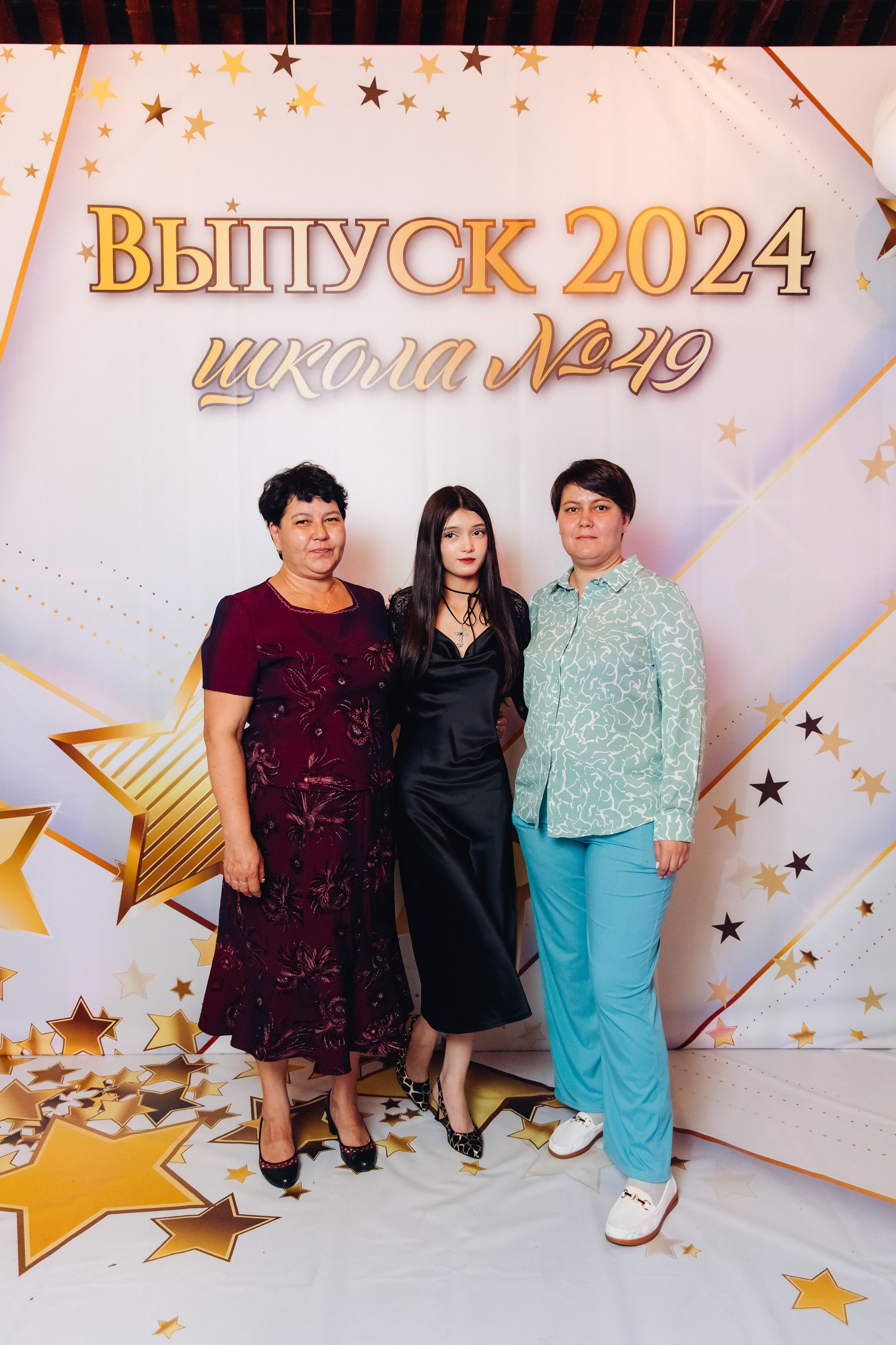 Выпускной вечер. 49 школа. Баран на корове. Свадебный и семейный фотограф в Улан-Удэ