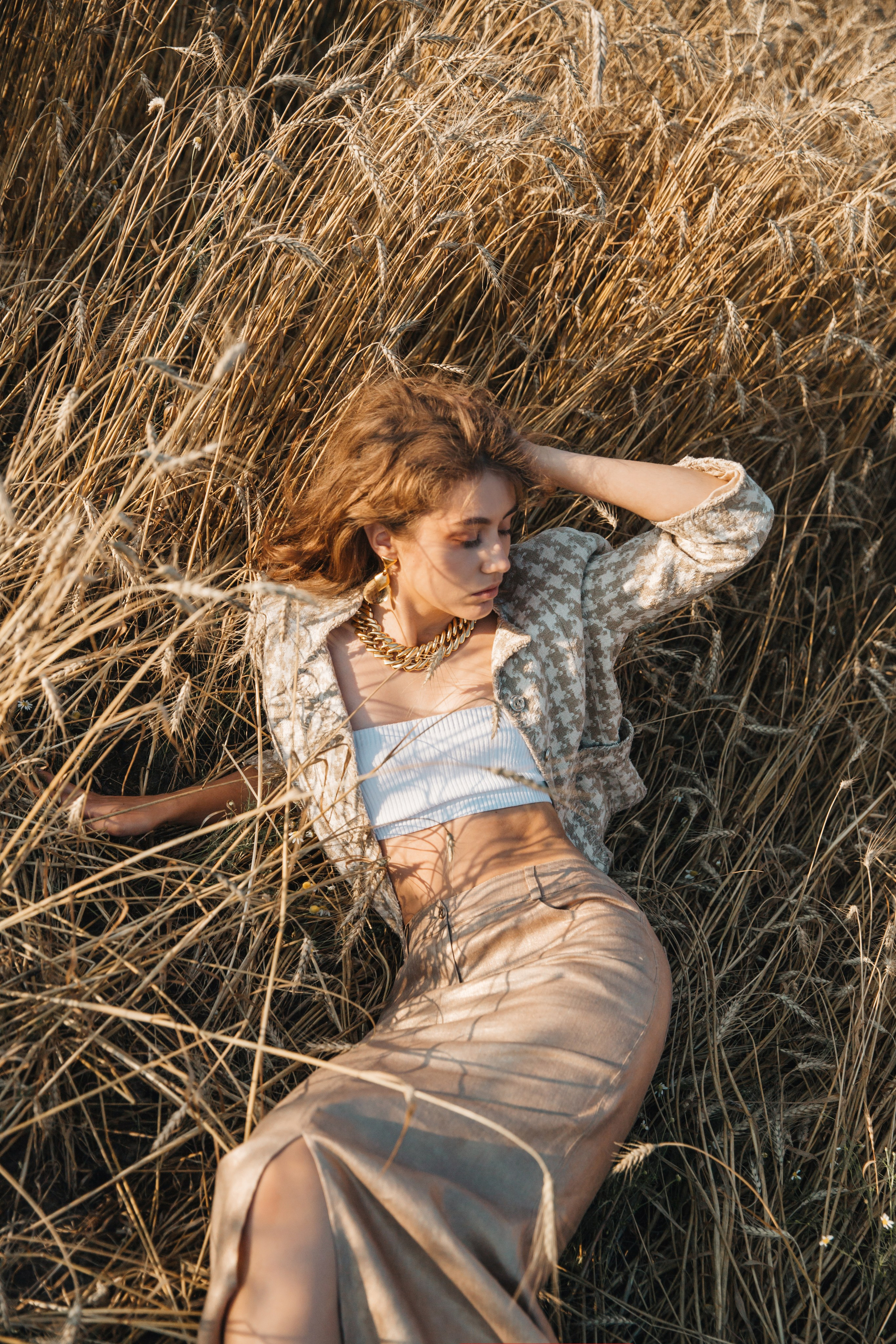 Фотосессия в пшенице для бренда Vintage Dream. Фотограф и видеограф Анна Домашенко