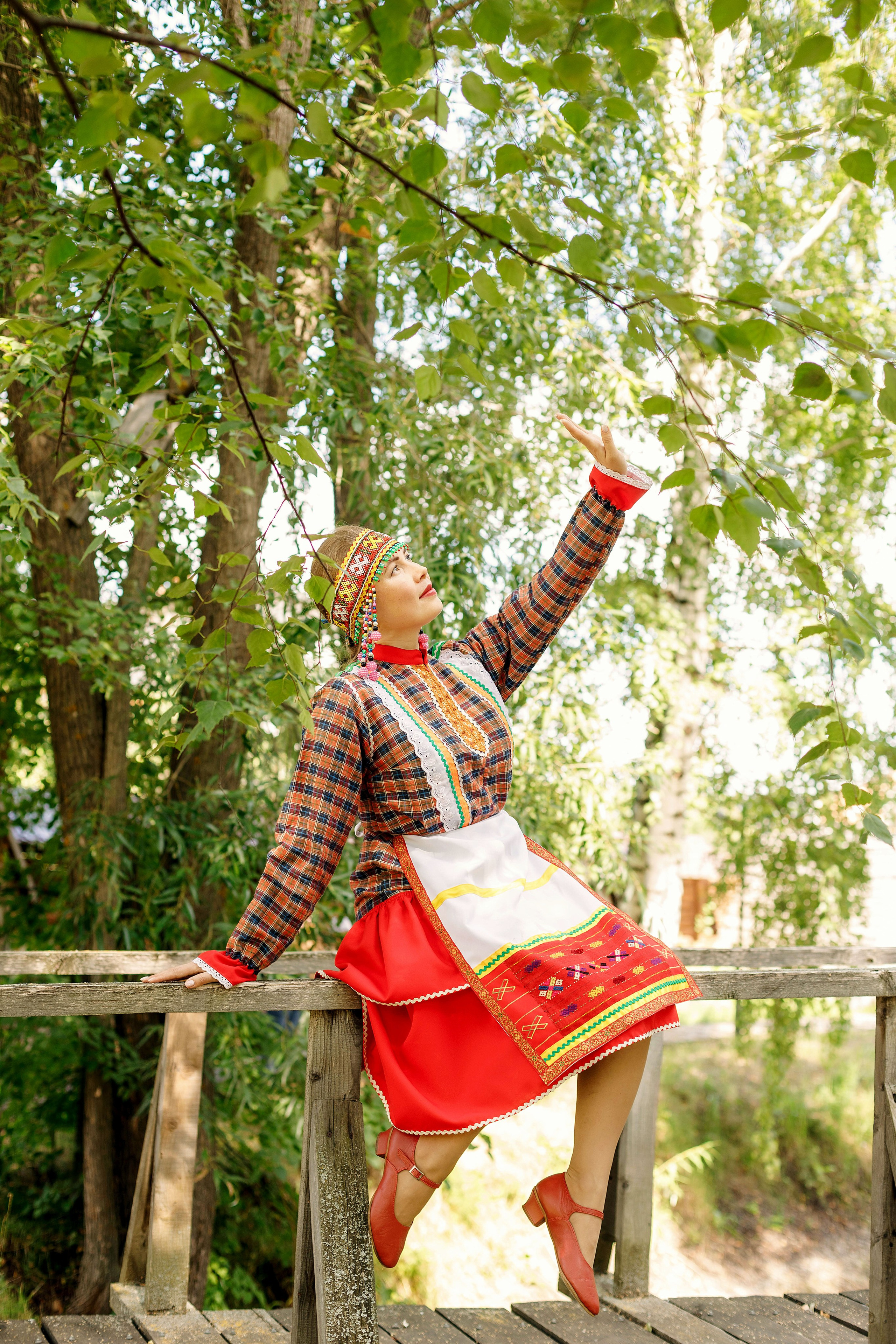 Фотосессия с Екатериной Анисимовой в Ибресинском этнографическом музее. Портретный и репортажный фотограф в Чебоксарах Андриян Чаркин