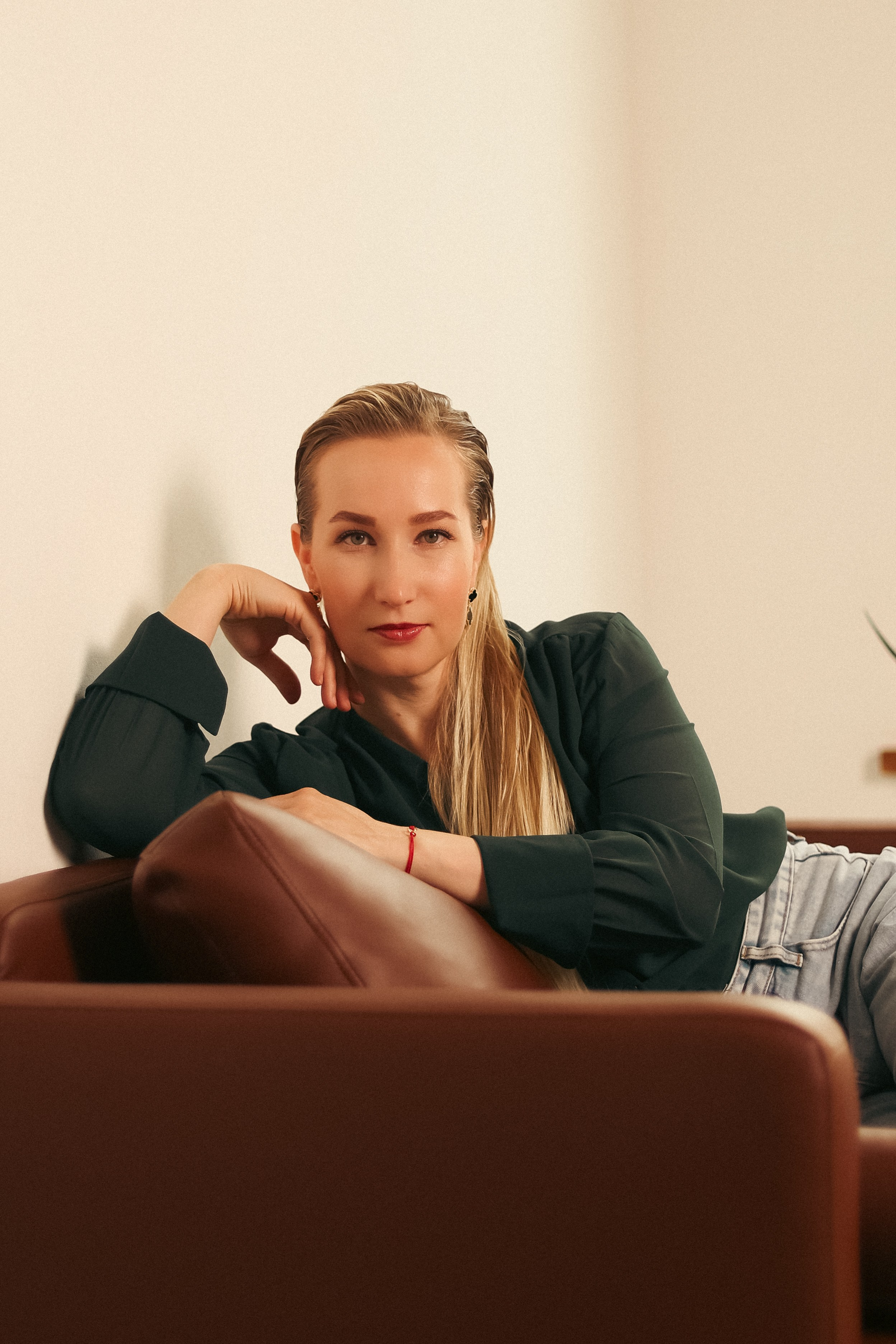 Студийная съемка. Фотограф в Астане, индивидуальная, семейная, домашняя фотосессия