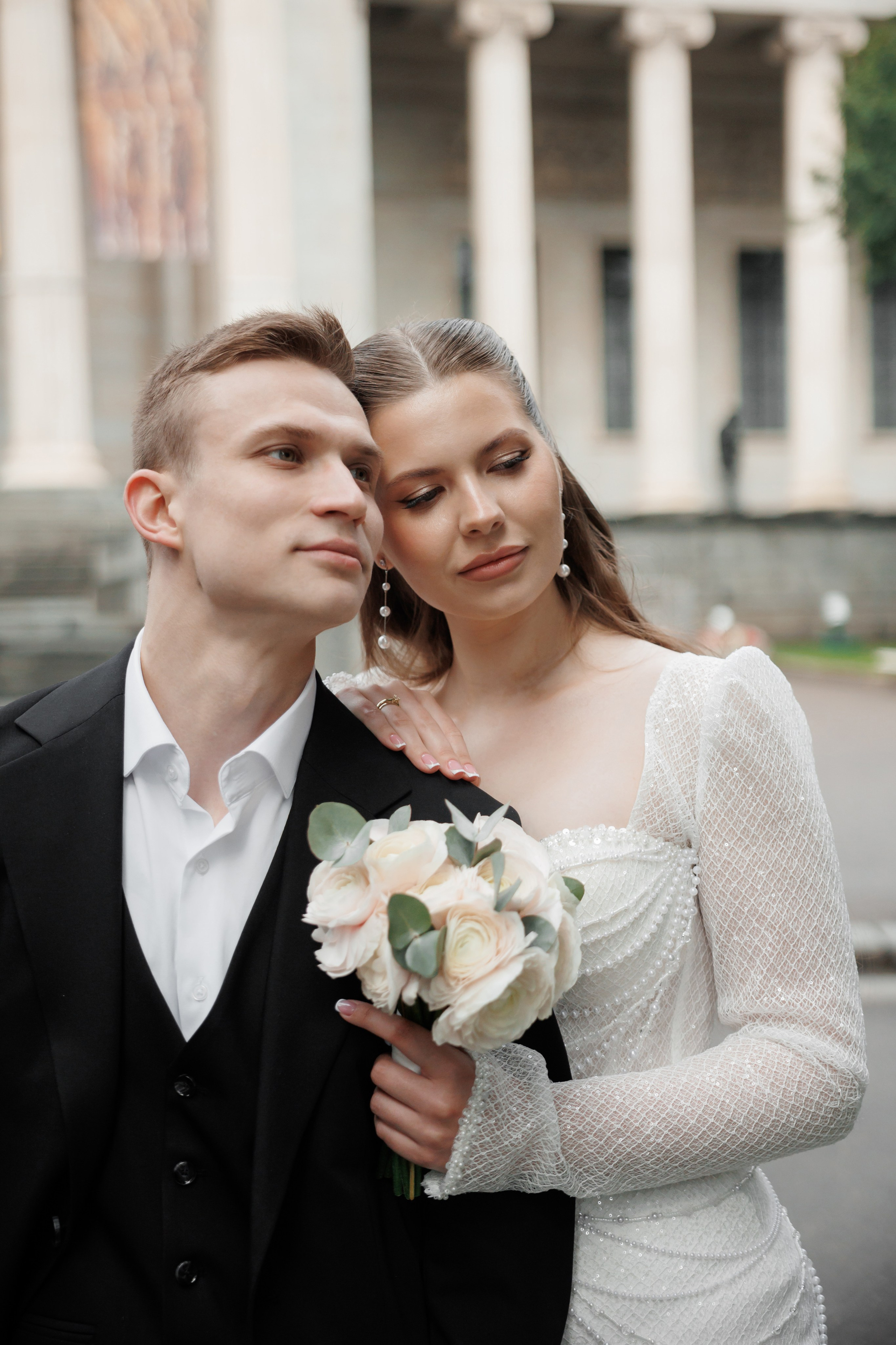 Фотосессия у Пушкинского музей. Свадебный и репортажный фотограф (Москва, Королев и другие)