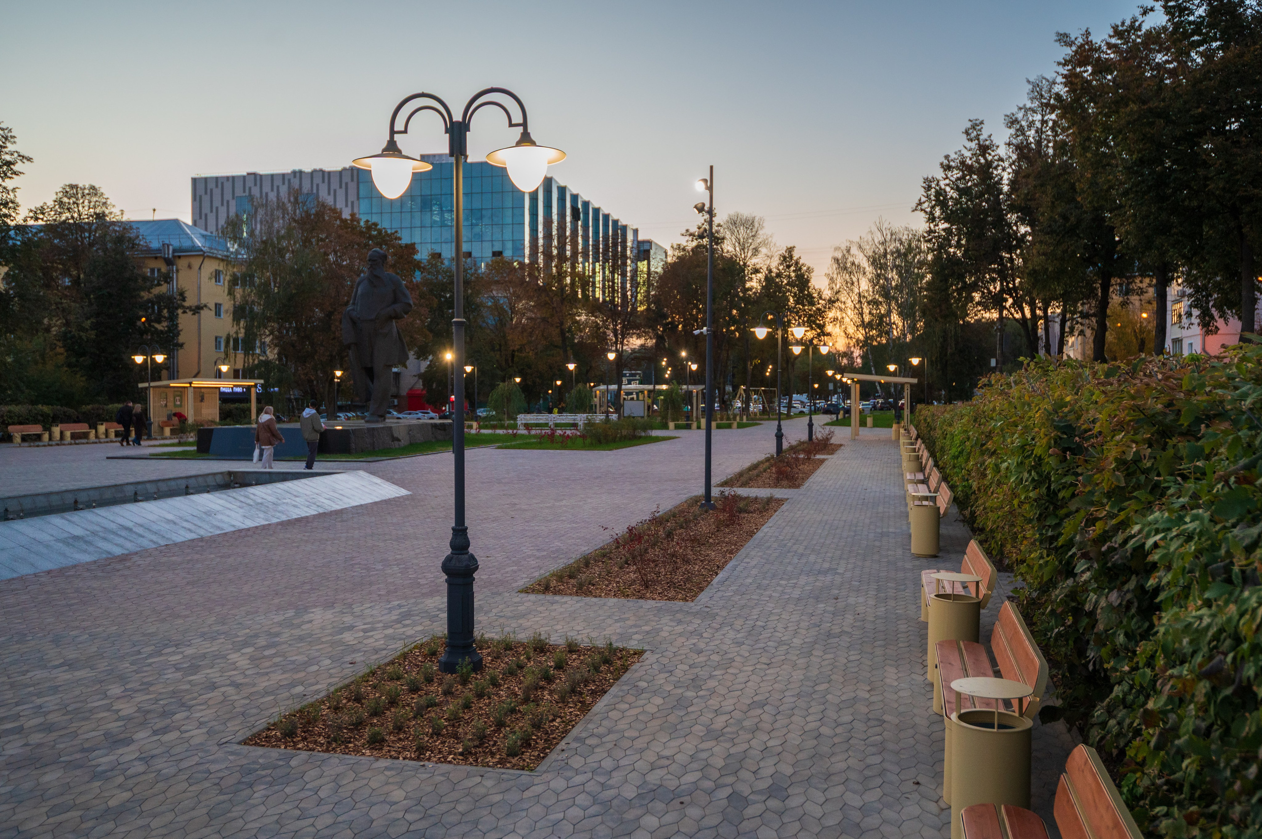 Толстовский сквер. Фотограф и видеооператор в Туле | Даниил Рыбак