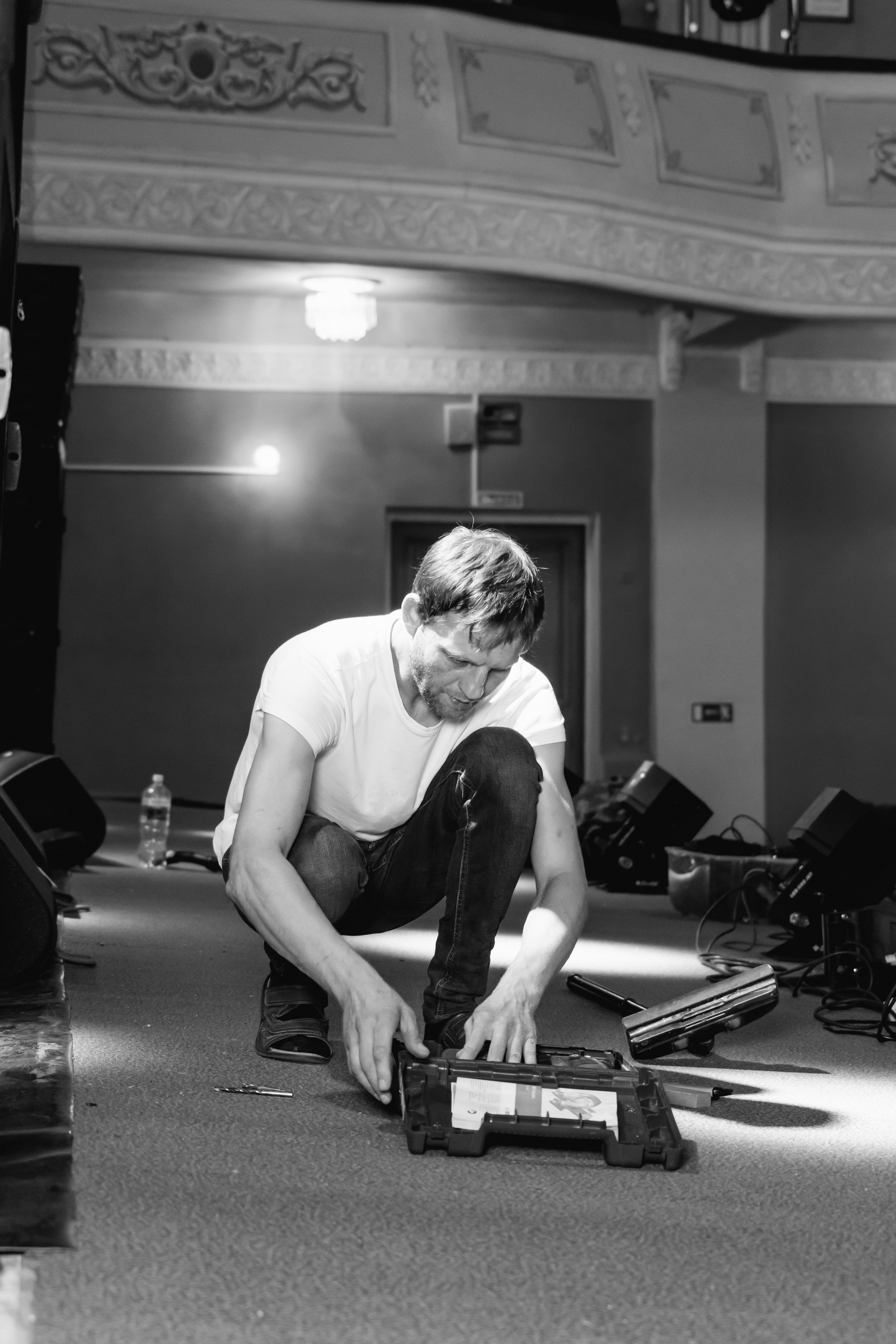 Backstage. Занимаюсь профессиональной фотографией и живу рядом с Байкалом. Работаю в разных жанрах