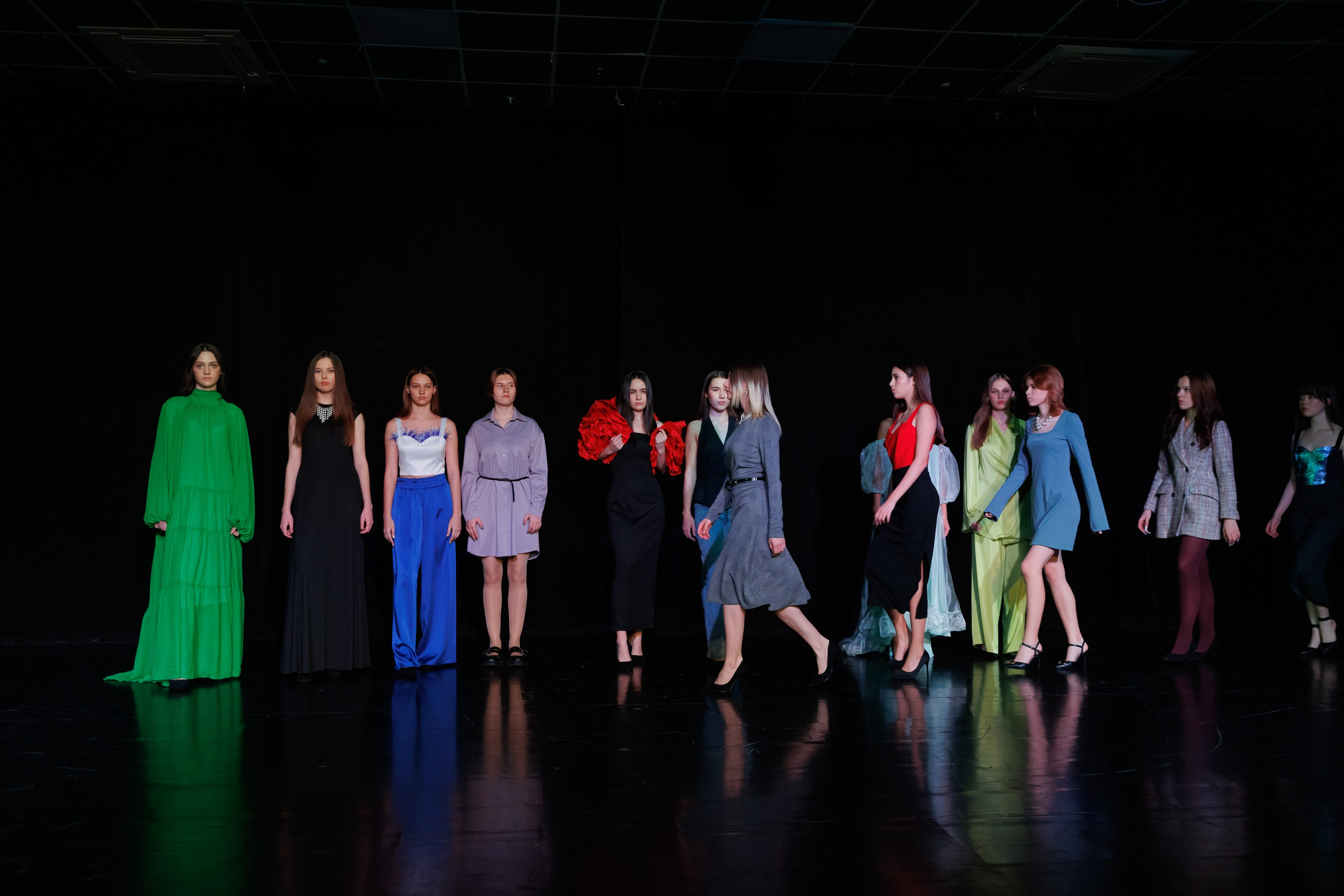 Показ коллекций Новосибирских дизайнеров для Fly Production. Фотограф Новосибирск — Наталья Гресь