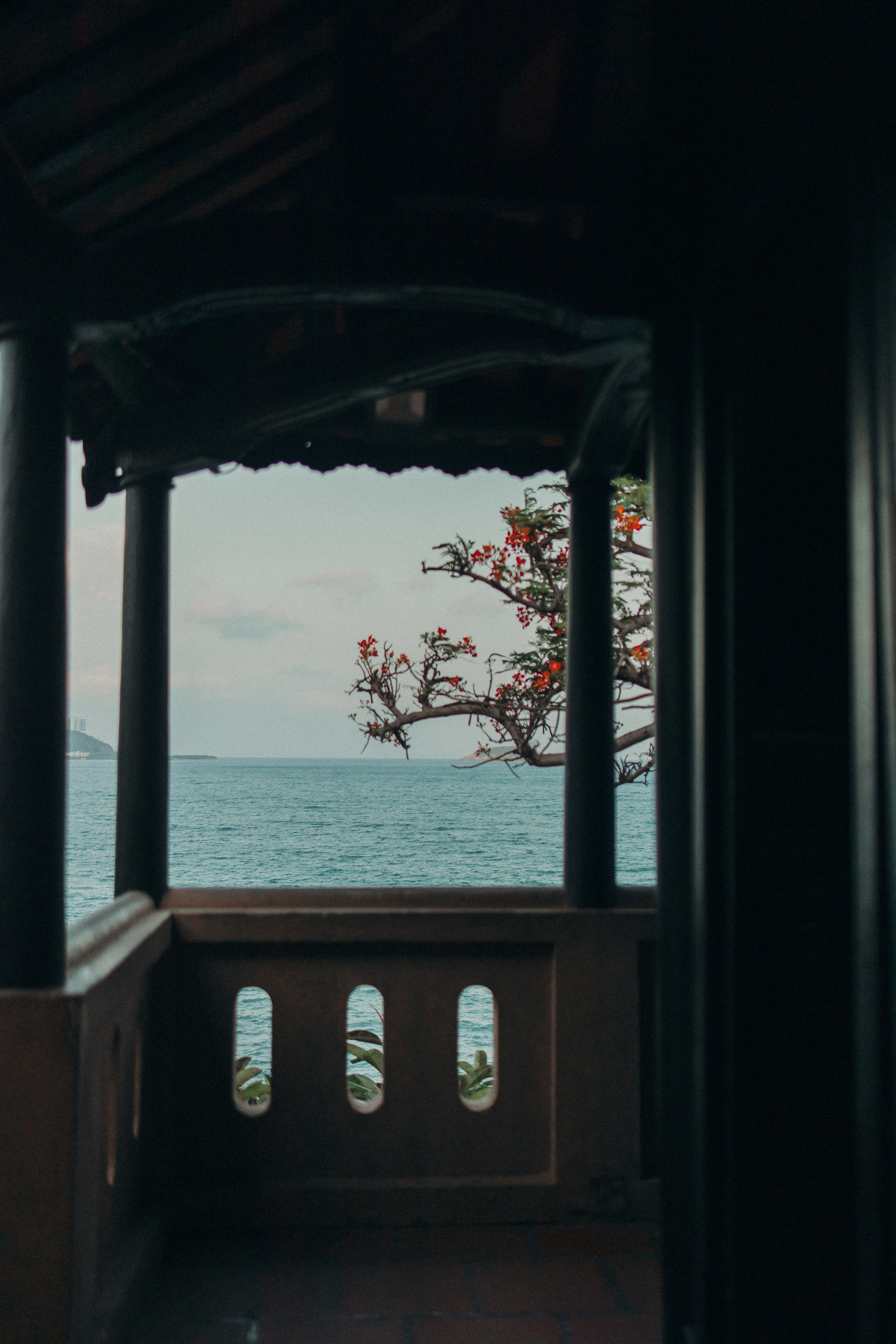 Кристина (Каменный сад Хон Чонг, Нячанг). Фотограф Астана. Индивидуальные, парные и семейные фотосессии