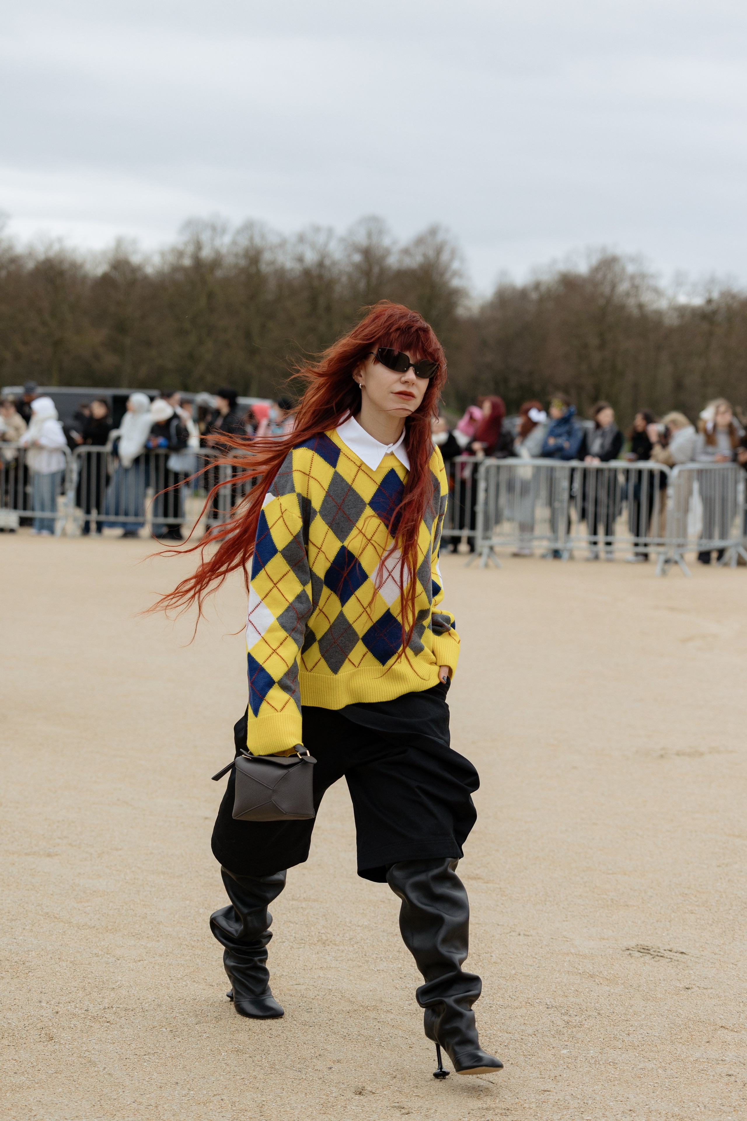 LOEWE PFW WOMENSWEAR FALL-WINTER 24/25. Photographer in Milan Ivan Goncharov