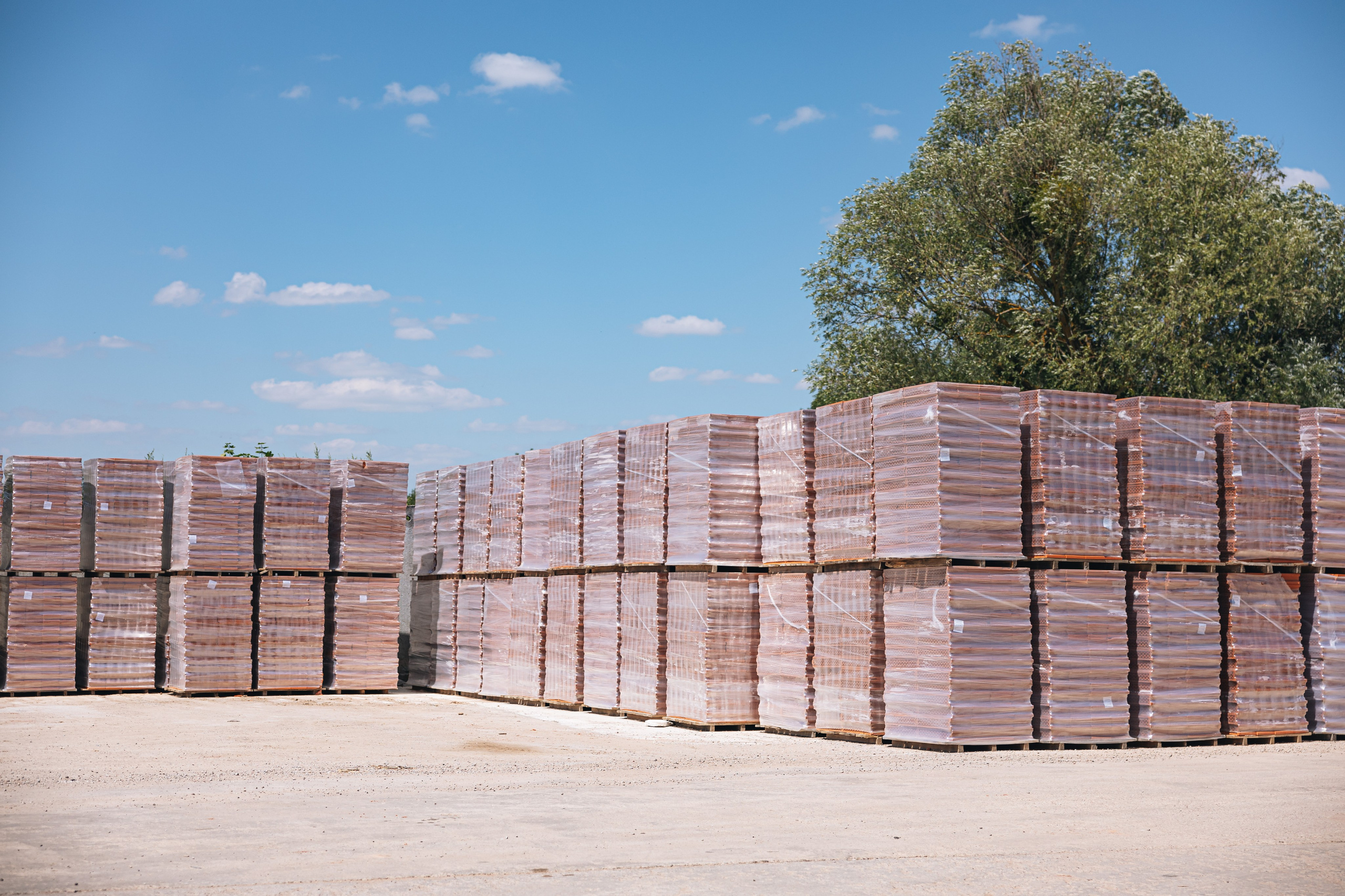 BKK. The content is a survey of the factory. KRIS KRUPINNIKOVA