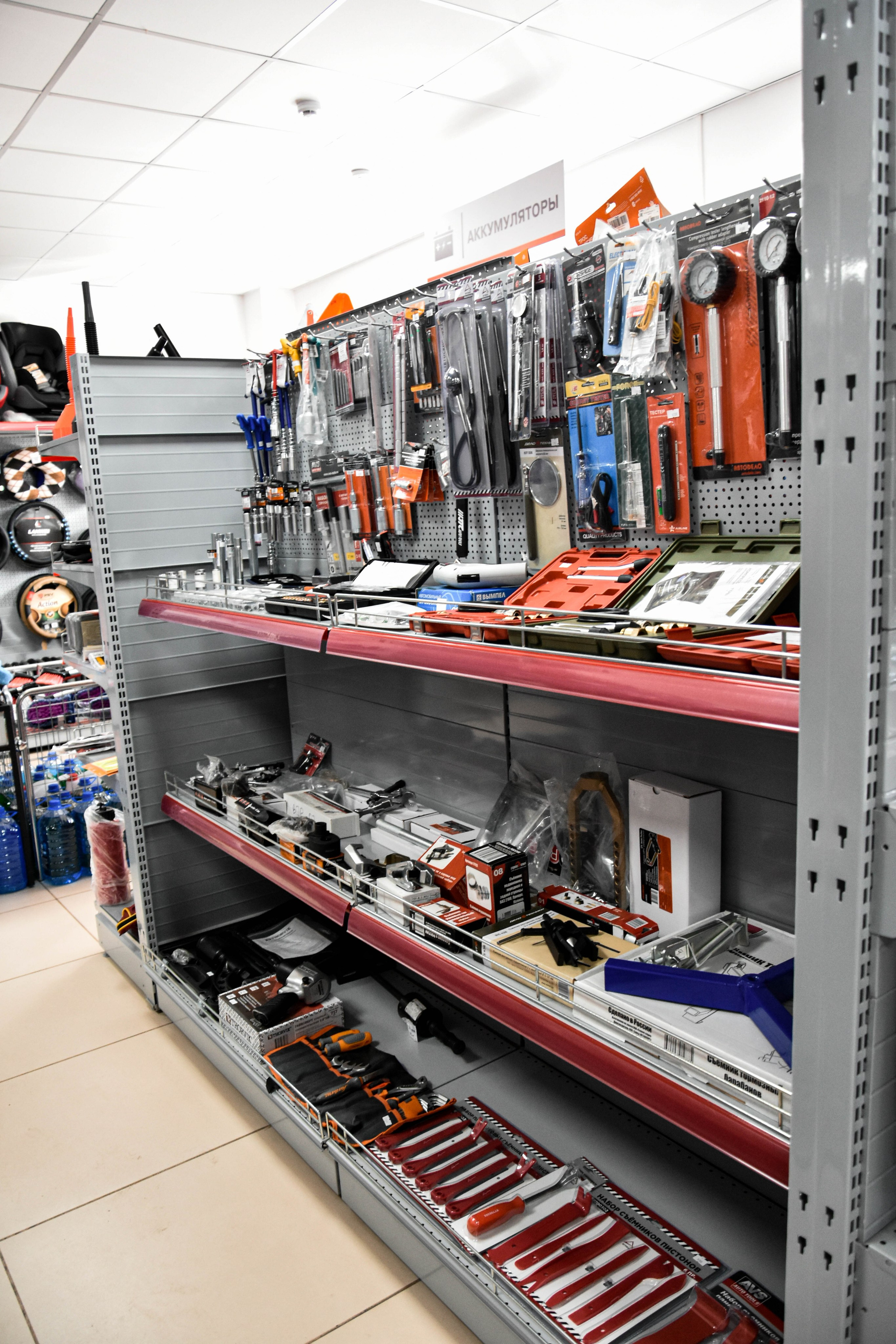 Салон запчастей. Женский фотограф в Людиново и Киров