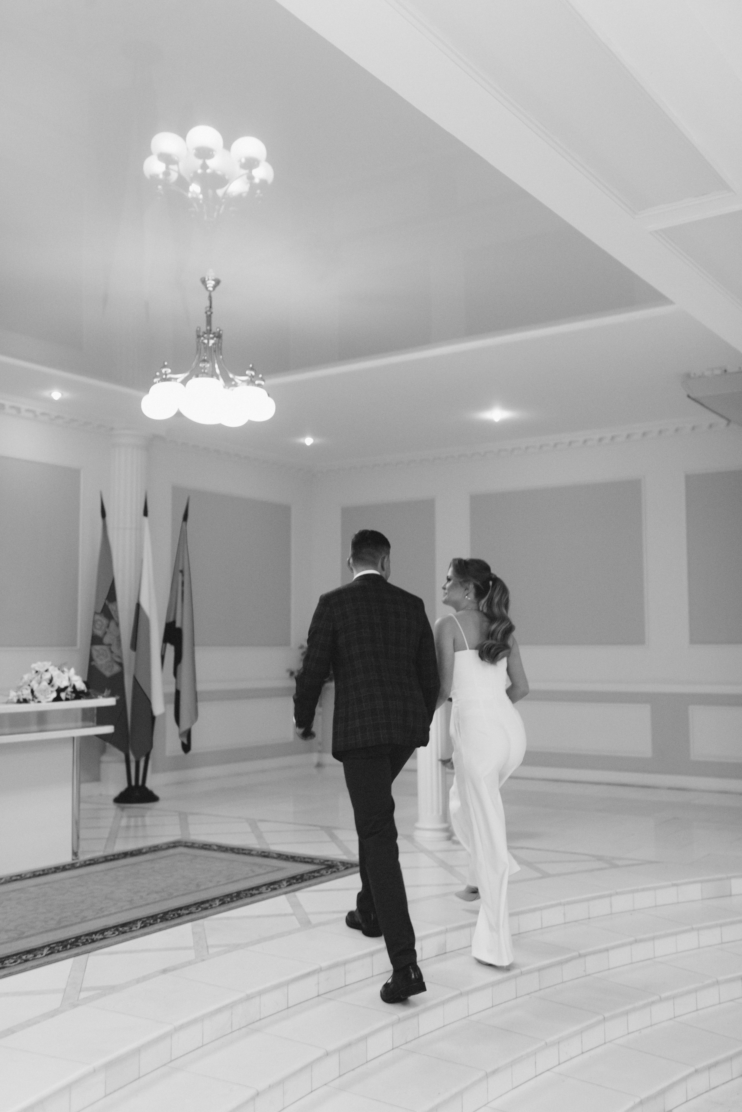 Черно-белый загс. Фотограф в Новороссийске Алина Барабохина